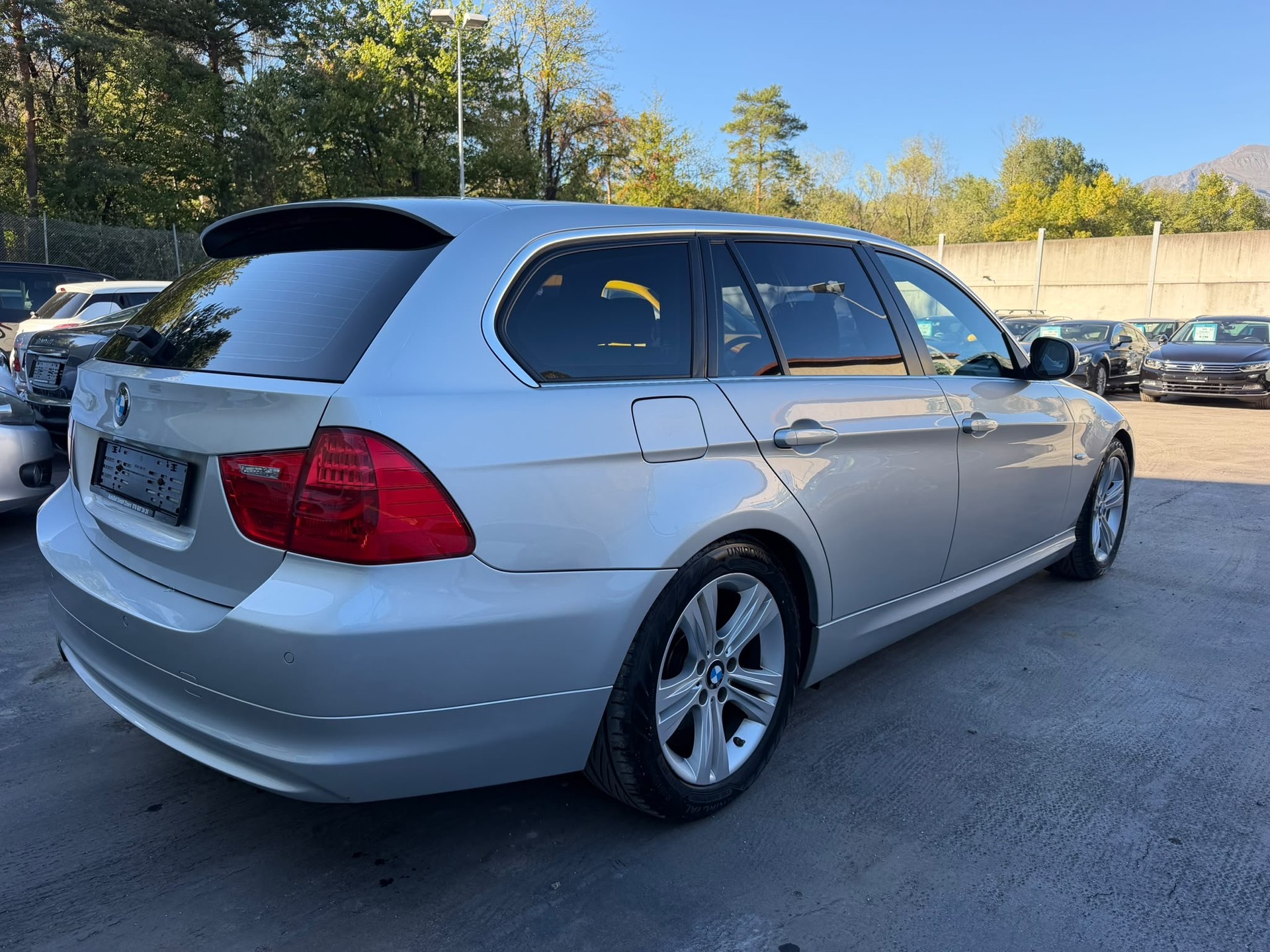 BMW 320i Touring Steptronic-image-2