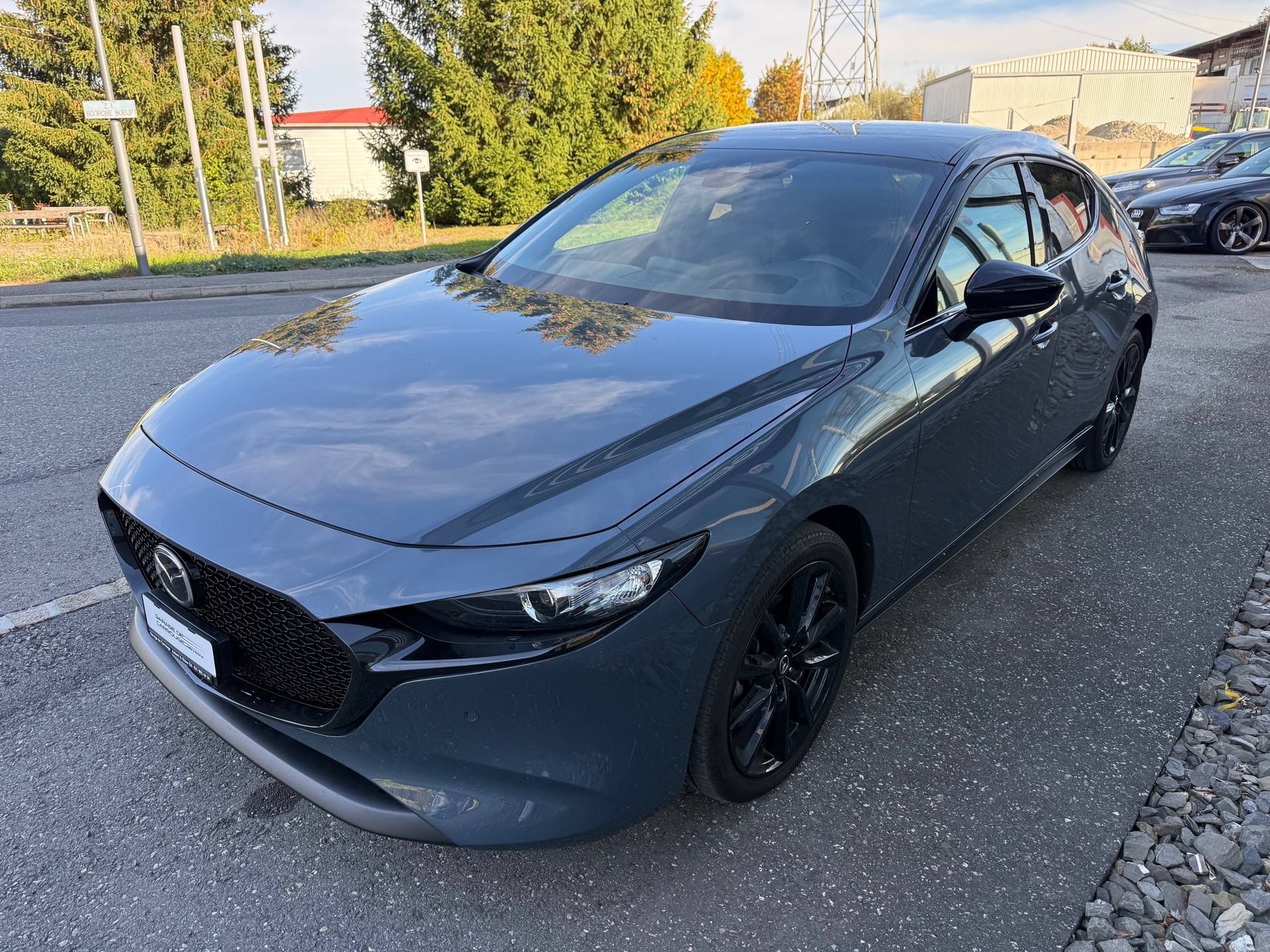 MAZDA 3 Hatchback SKYACTIV-X MHybrid 186 Homura AWD Automat-image-2
