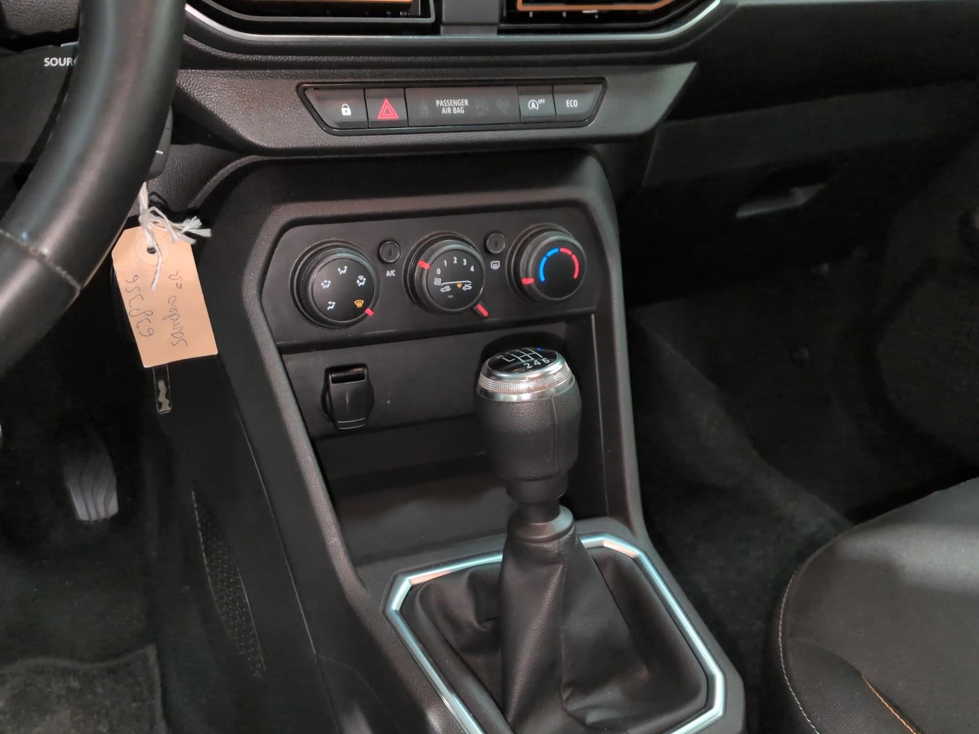DACIA Sandero Stepway TCe 90 Comfort-image-11