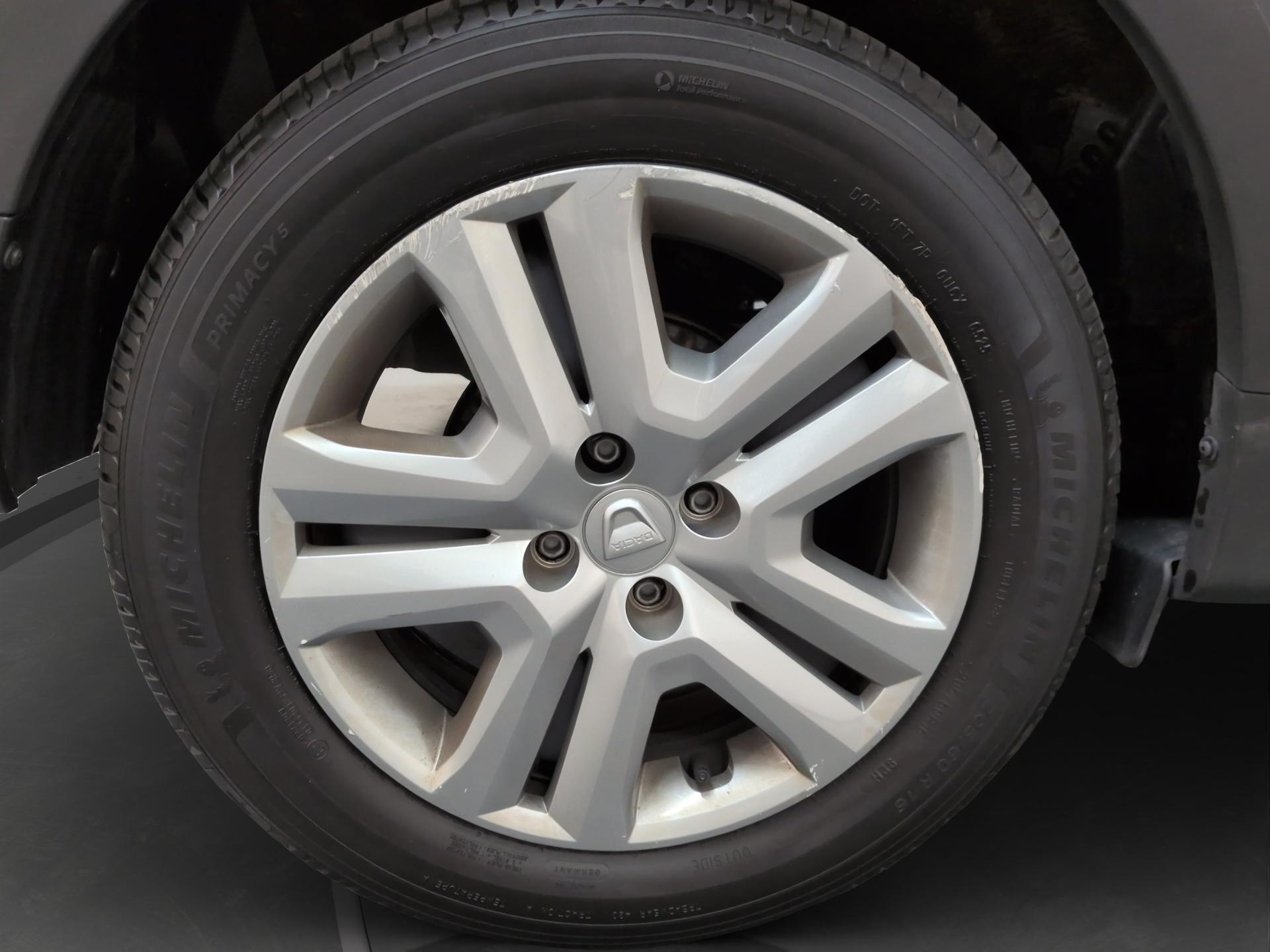 DACIA Sandero Stepway TCe 90 Comfort-image-24
