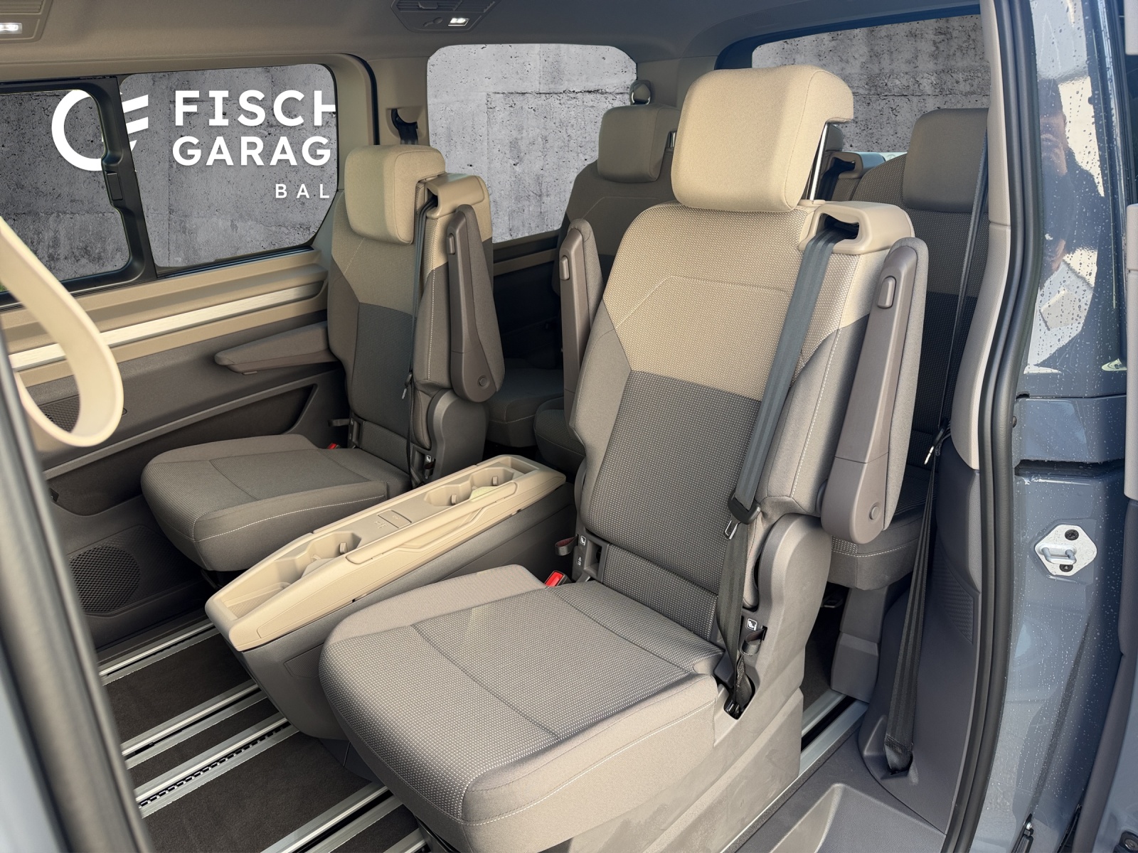 VW Multivan 1.5 eHybrid Life Lang DSG-image-8