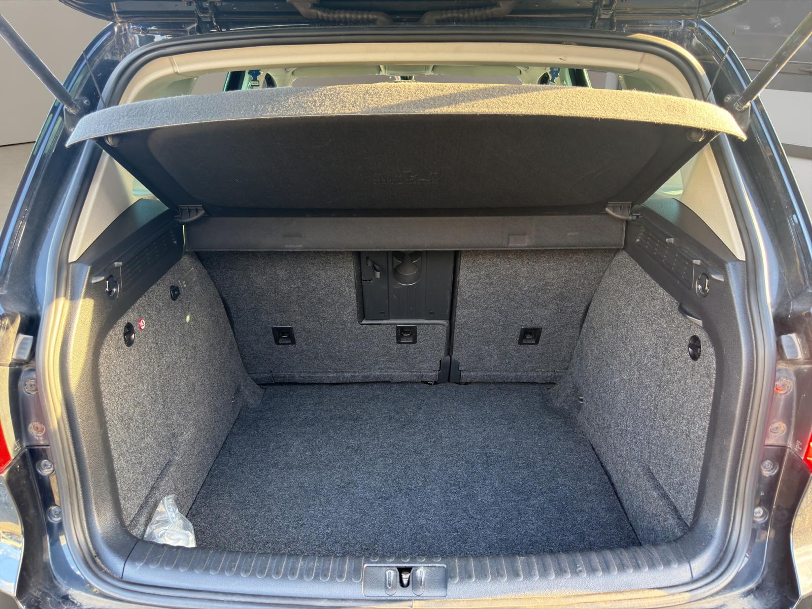 VW Tiguan 2.0 TSI Sport&Style-image-11