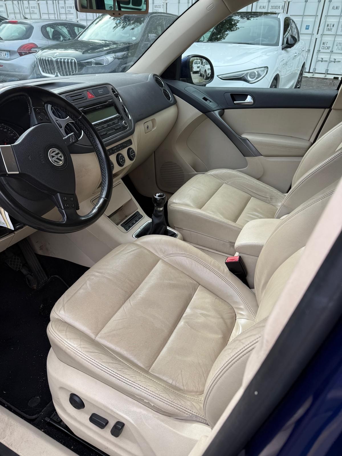 VW Tiguan 2.0 TSI Sport&Style-image-8