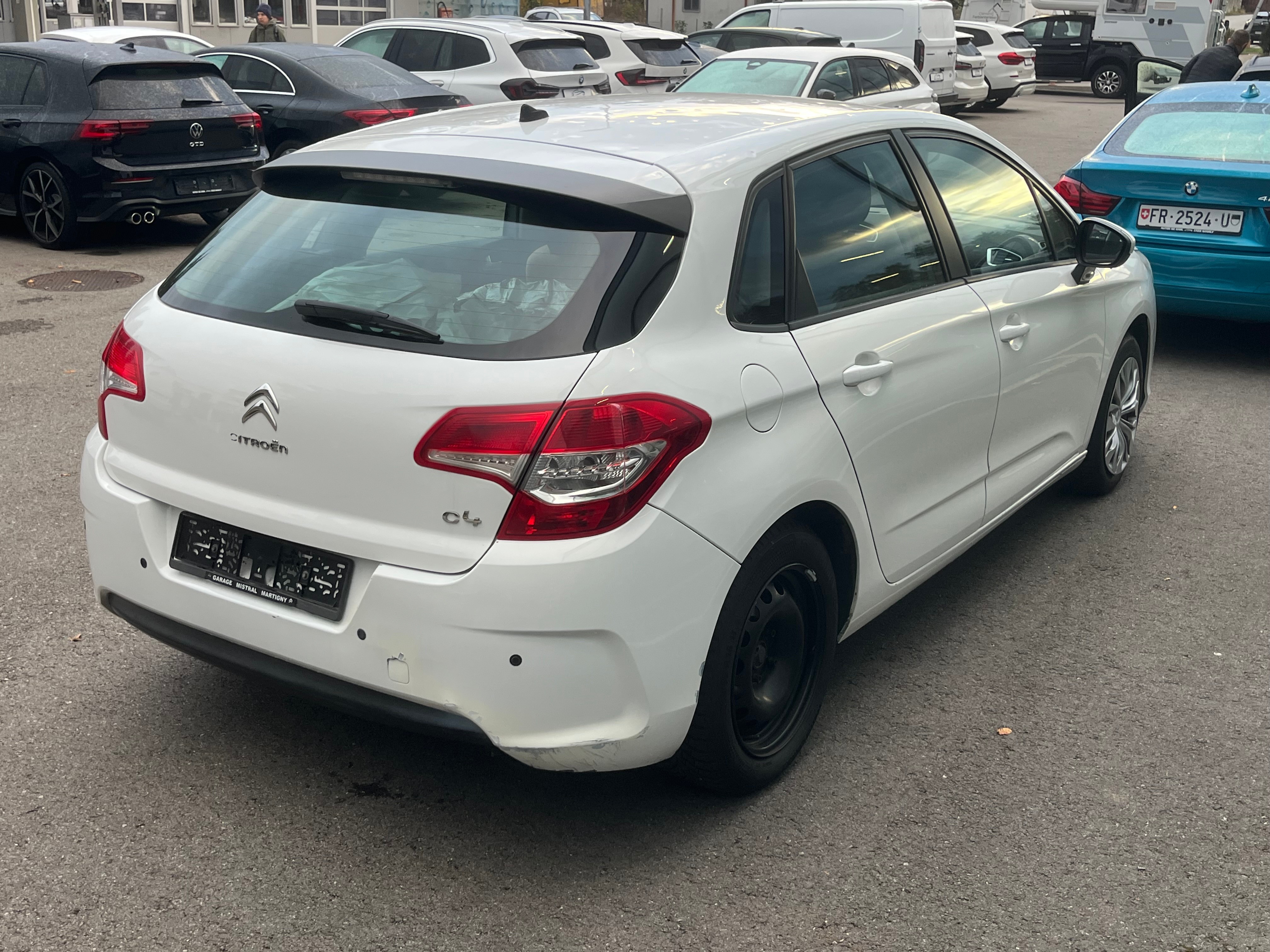 Car photo