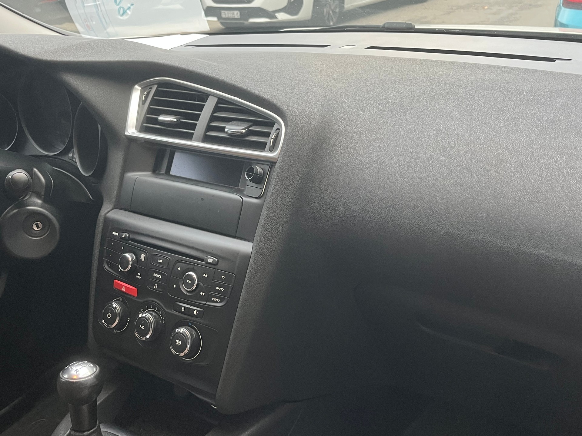 CITROEN C4 1.2 Pure Tech Feel-image-5