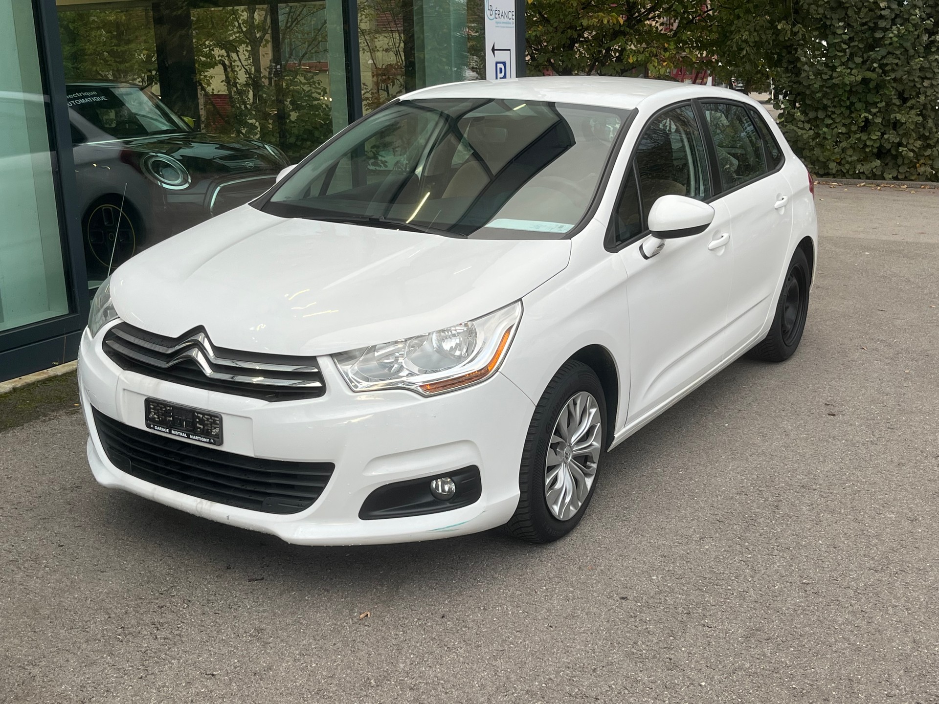 CITROEN C4 1.2 Pure Tech Feel-image-2