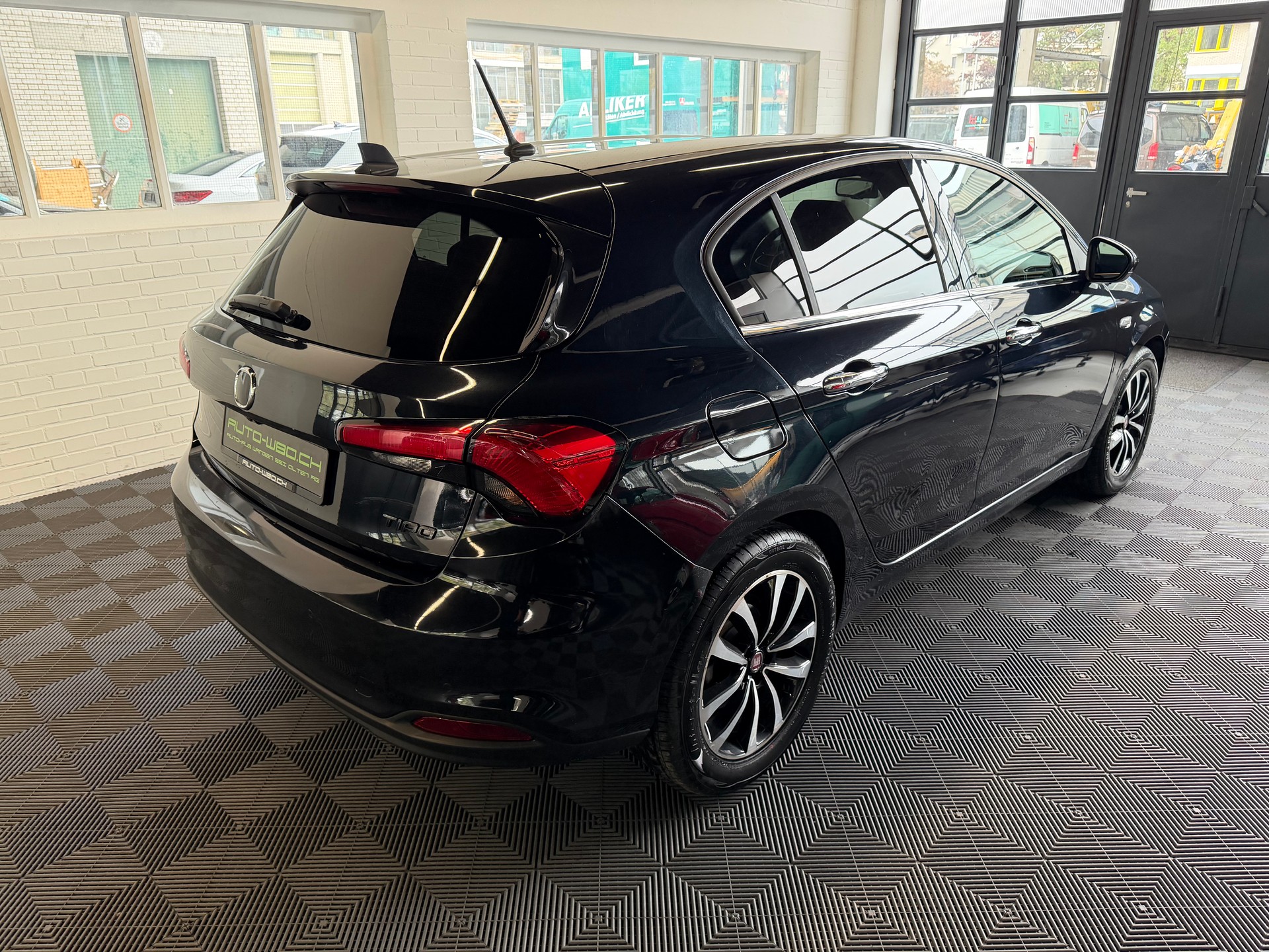 FIAT Tipo 1.6MJ Lounge DCT-6-image-2