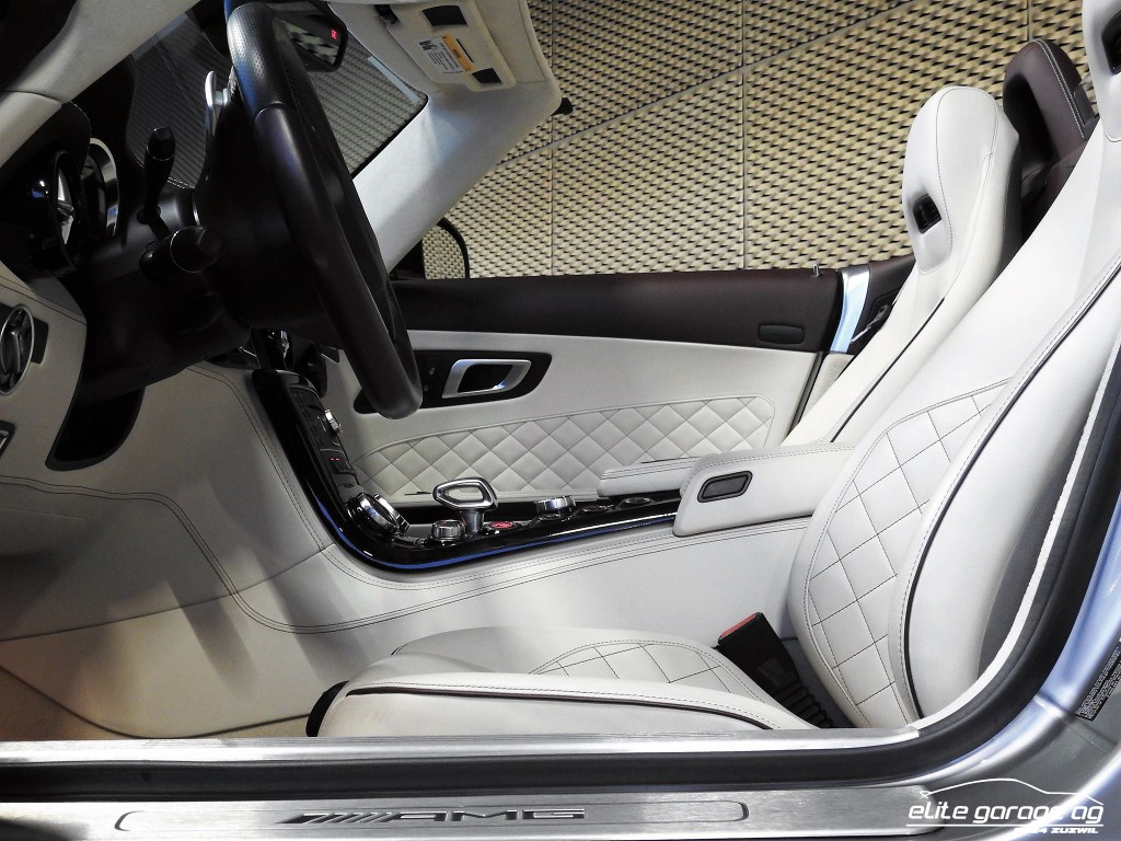 MERCEDES-BENZ SLS 63 AMG GT Speedshift-image-8