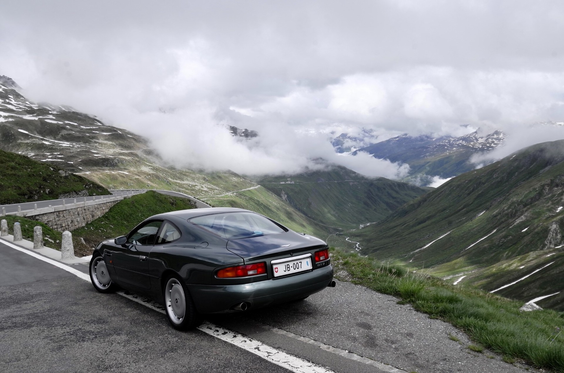 ASTON MARTIN DB7 - "one of one" - Veteran-image-4