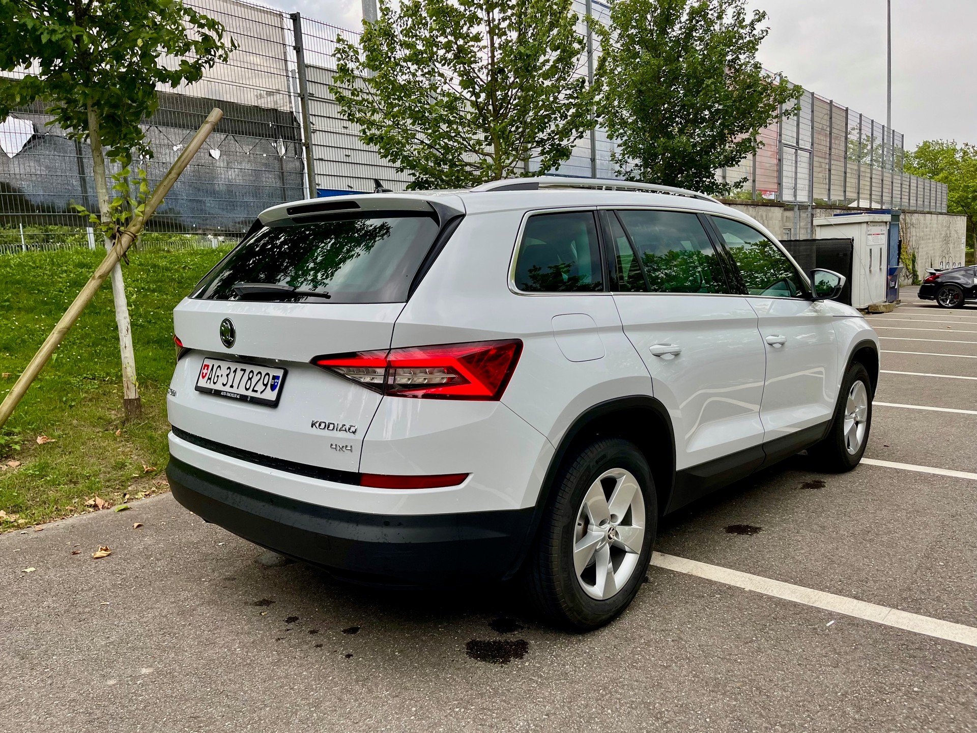 SKODA Kodiaq 2.0 TSI 4x4 DSG Smile-image-1