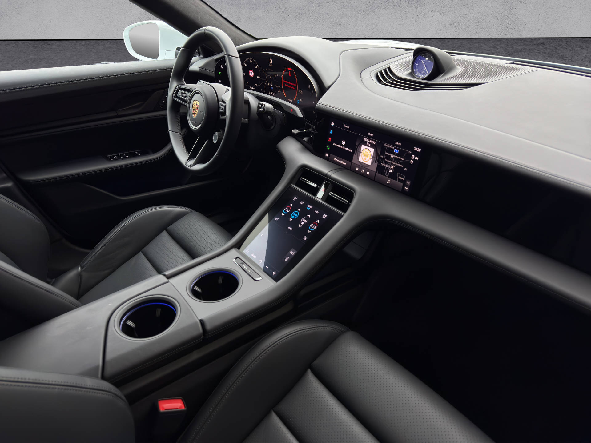 PORSCHE Taycan Turbo Cross Turismo-image-7