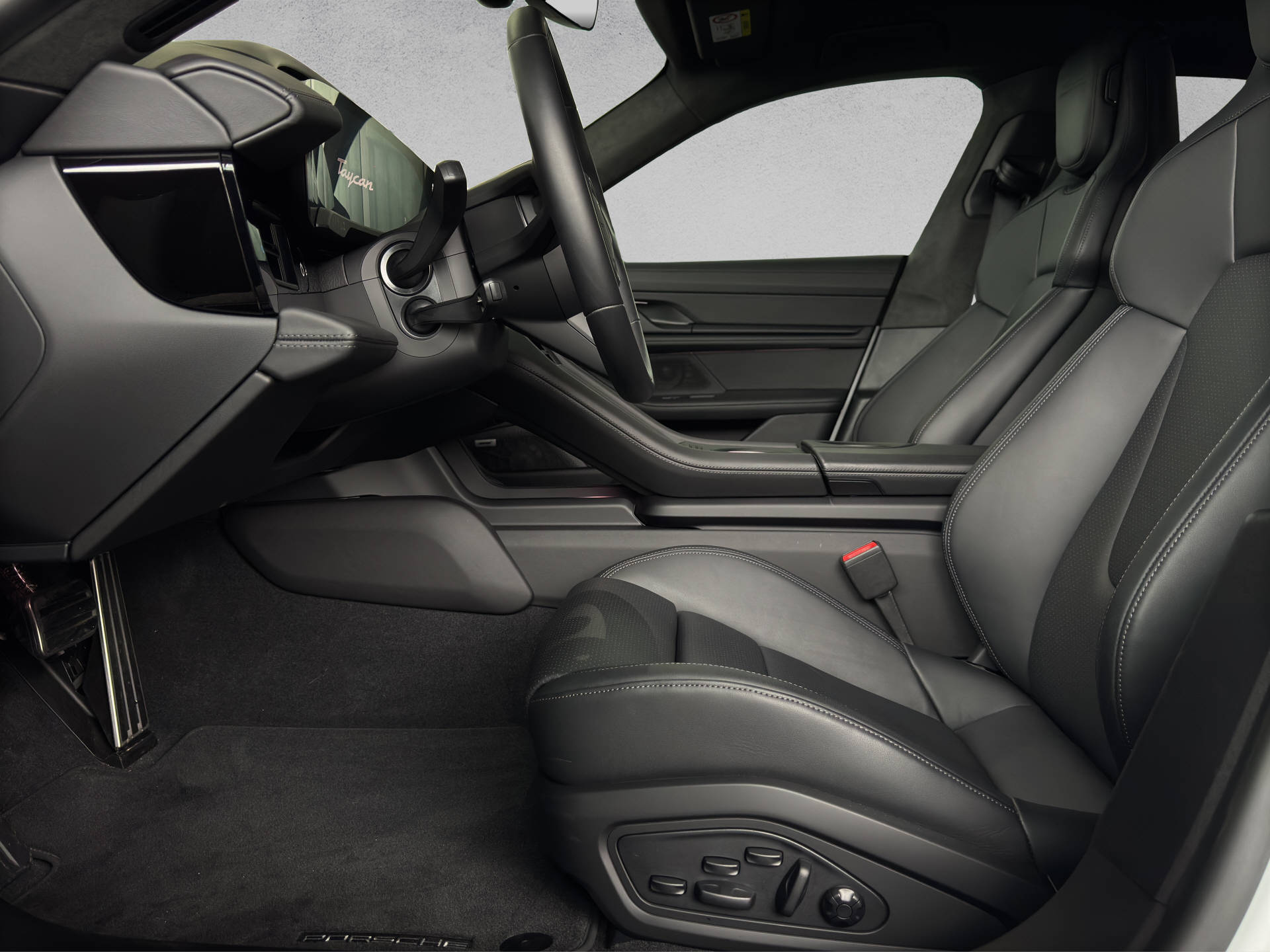 PORSCHE Taycan Turbo Cross Turismo-image-6
