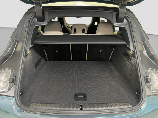 BMW iX xDrive40-image-12