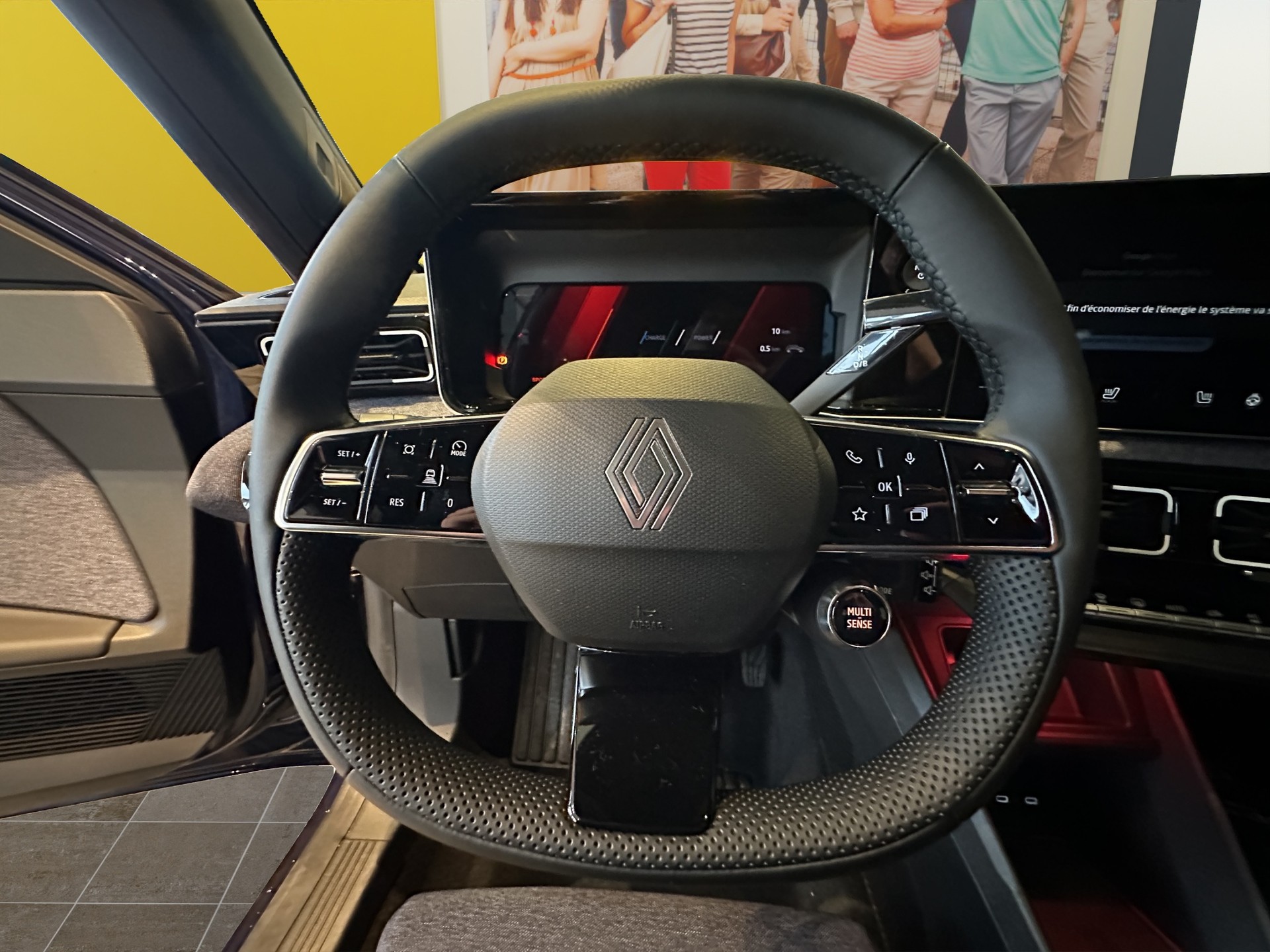 RENAULT R5 E-Tech Comfort Range 52 kWh Techno-image-13
