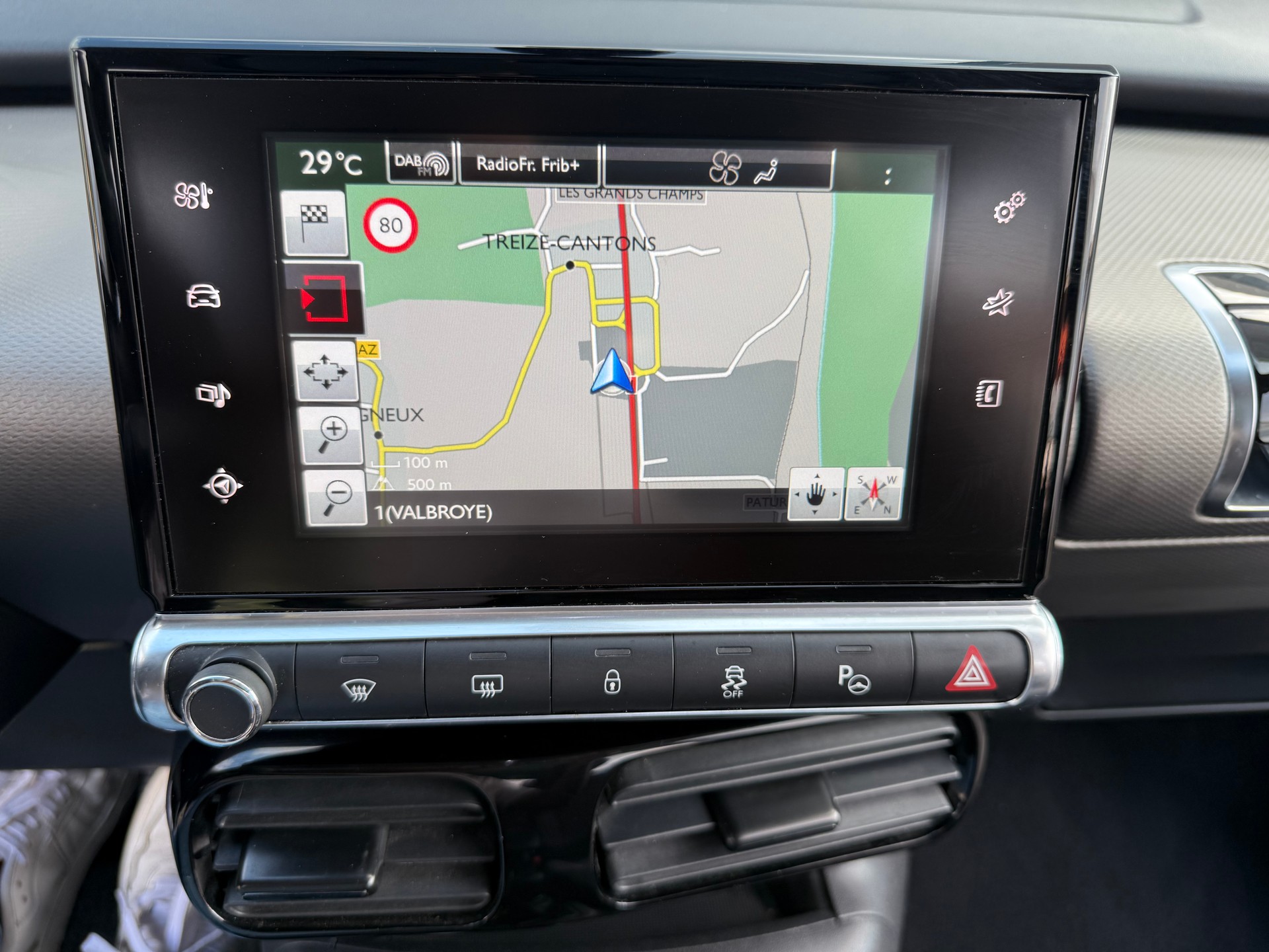CITROEN C4 Cactus 1.2 e-THP Shine-image-28