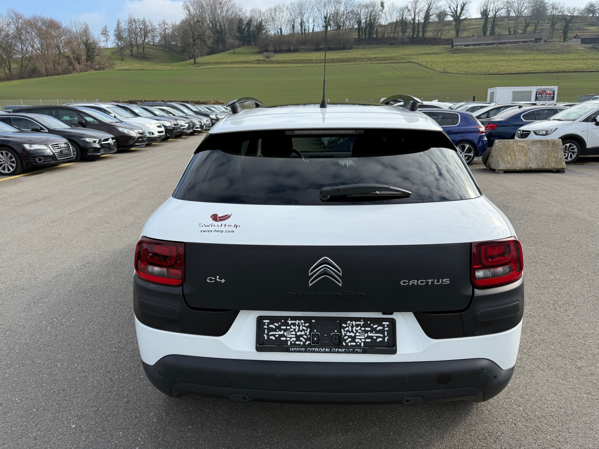 CITROEN C4 Cactus 1.2 e-THP Shine-image-14