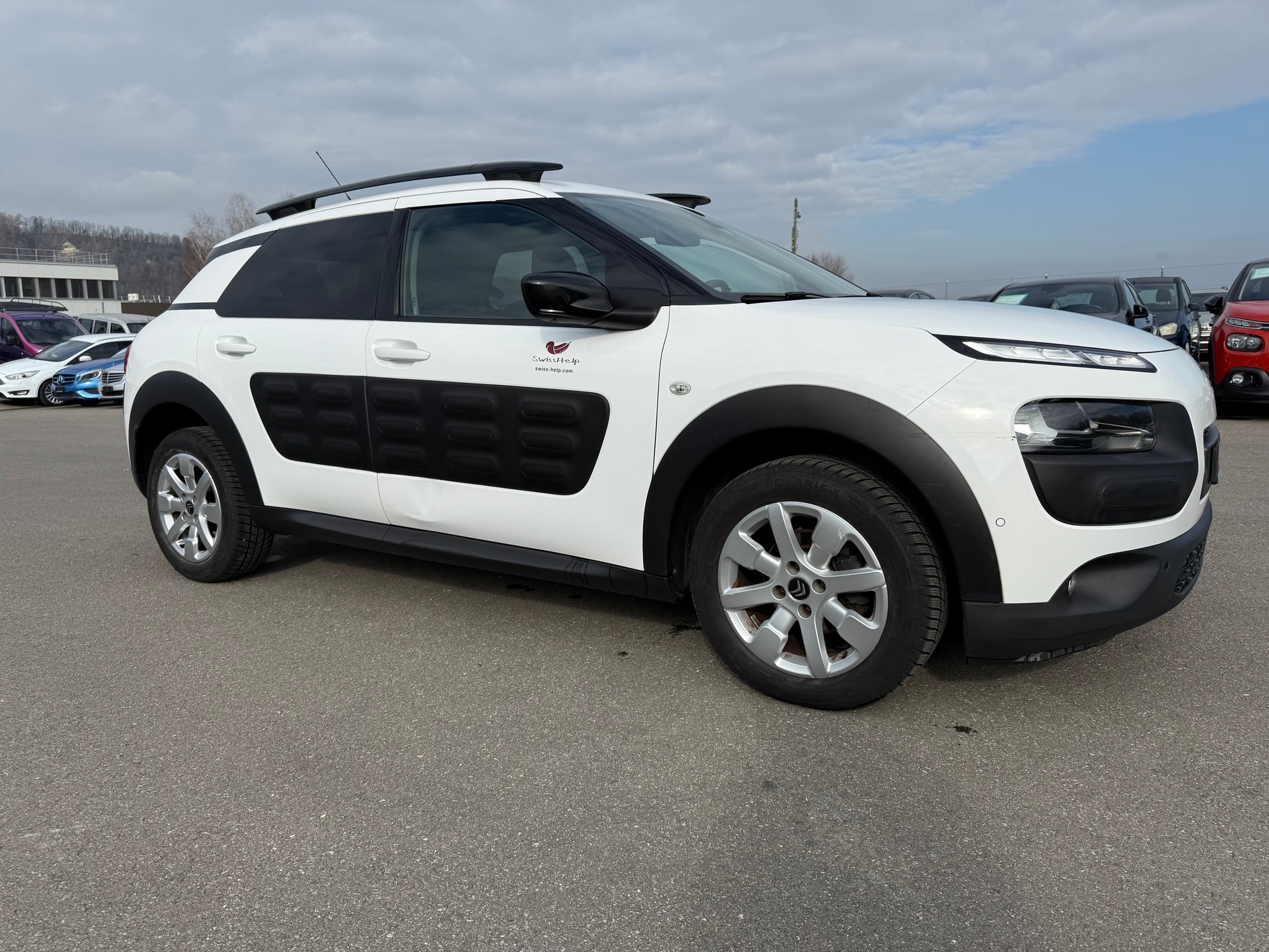 CITROEN C4 Cactus 1.2 e-THP Shine-image-9