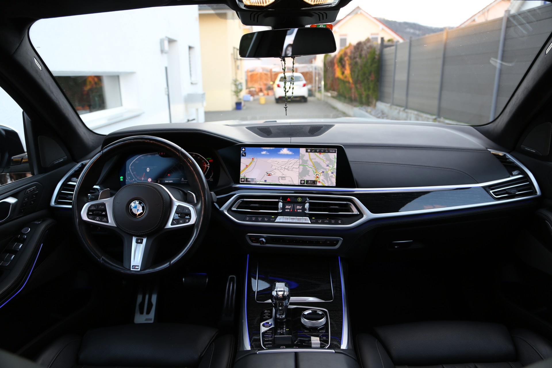 BMW X7 xDrive 48V 40i Steptronic-image-17