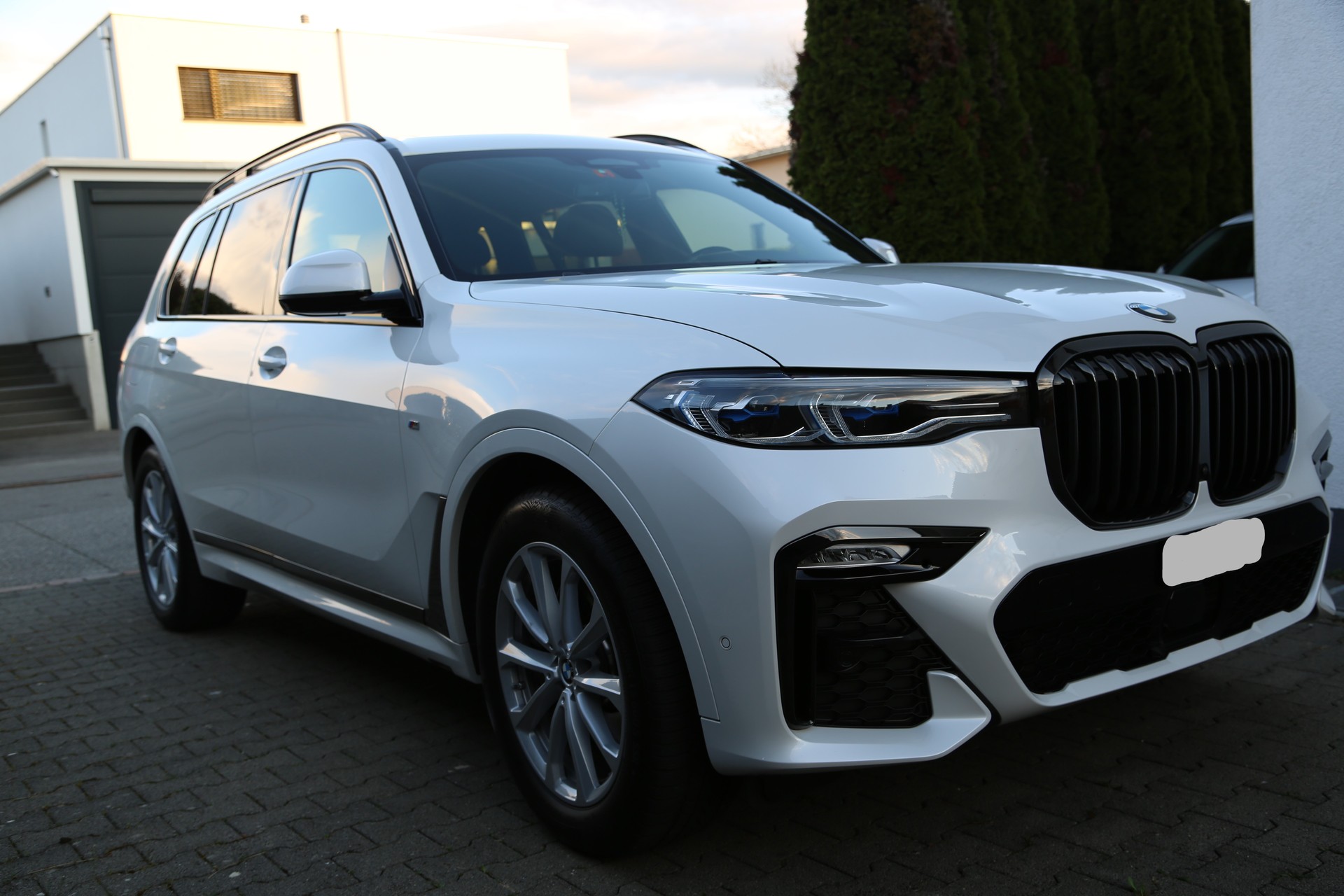 BMW X7 xDrive 48V 40i Steptronic-image-6