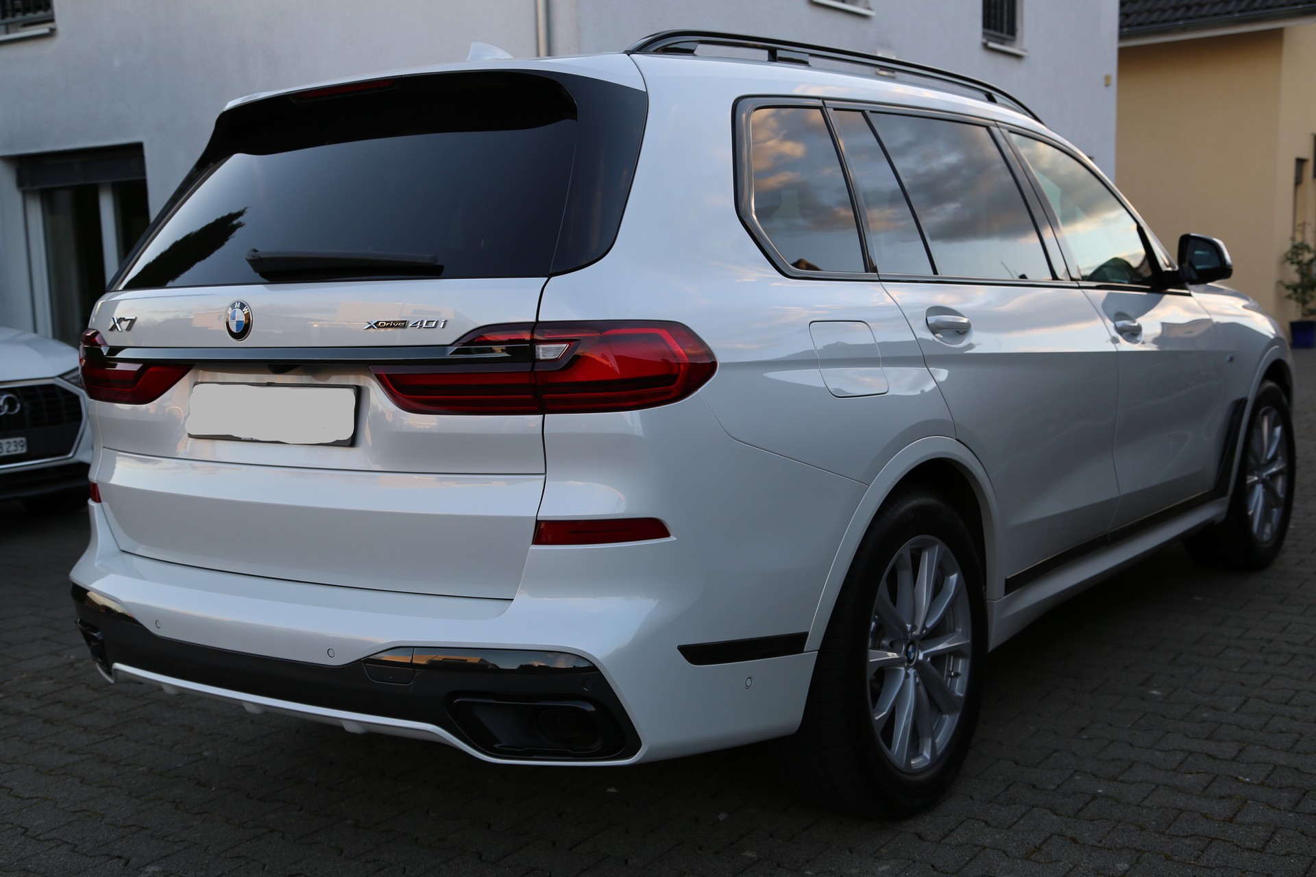 BMW X7 xDrive 48V 40i Steptronic-image-5