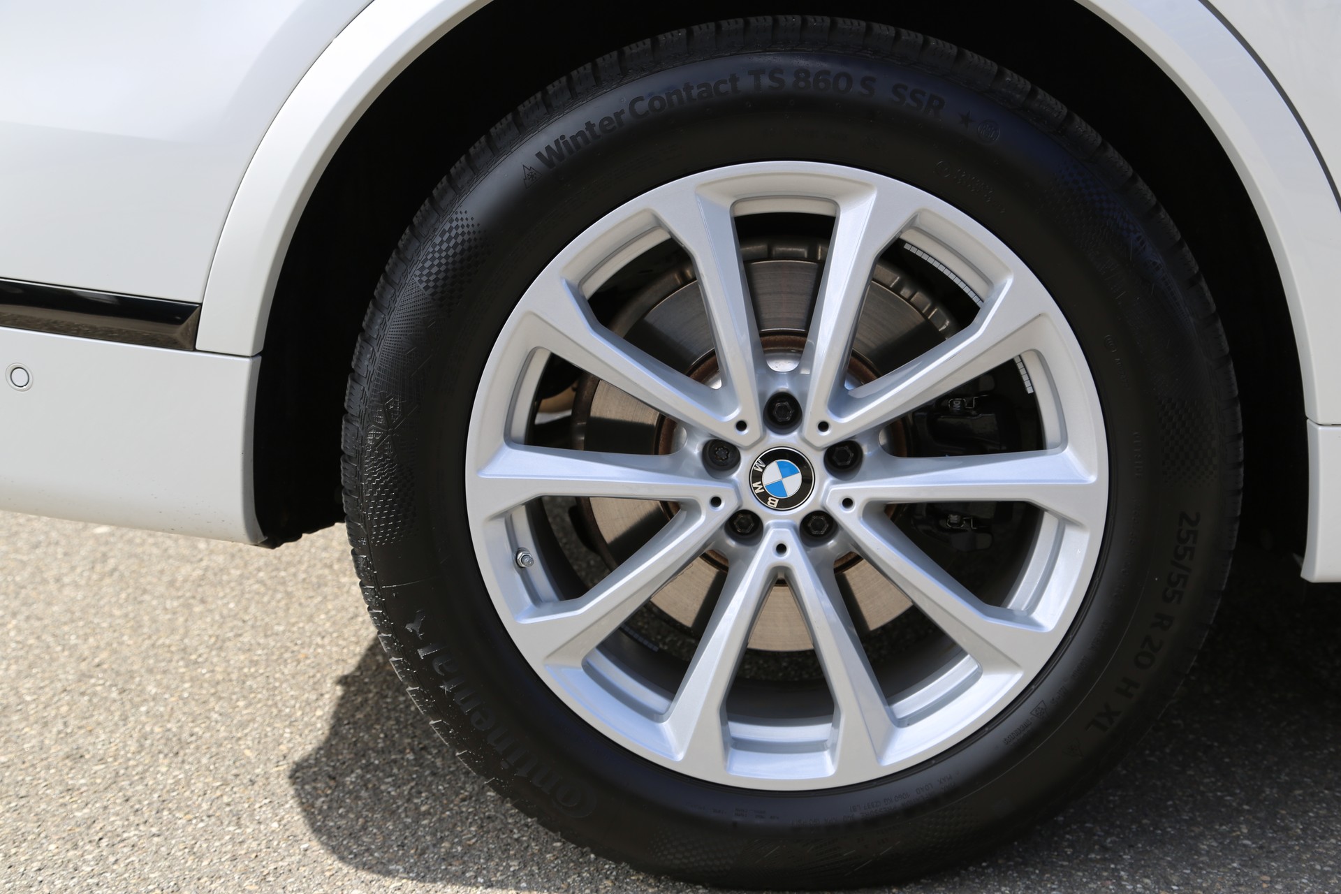 BMW X7 xDrive 48V 40i Steptronic-image-9