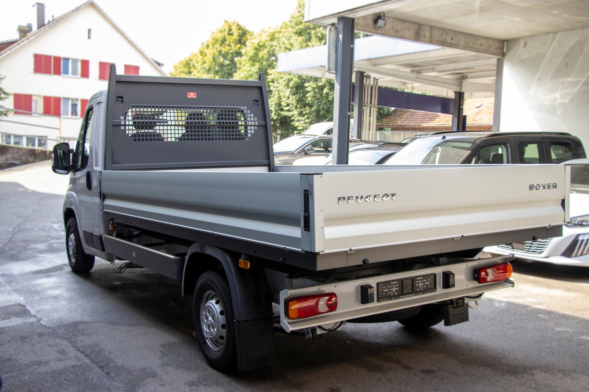 PEUGEOT Boxer Pick-Up 335 L3 2.2 BlueHDi 140-image-1