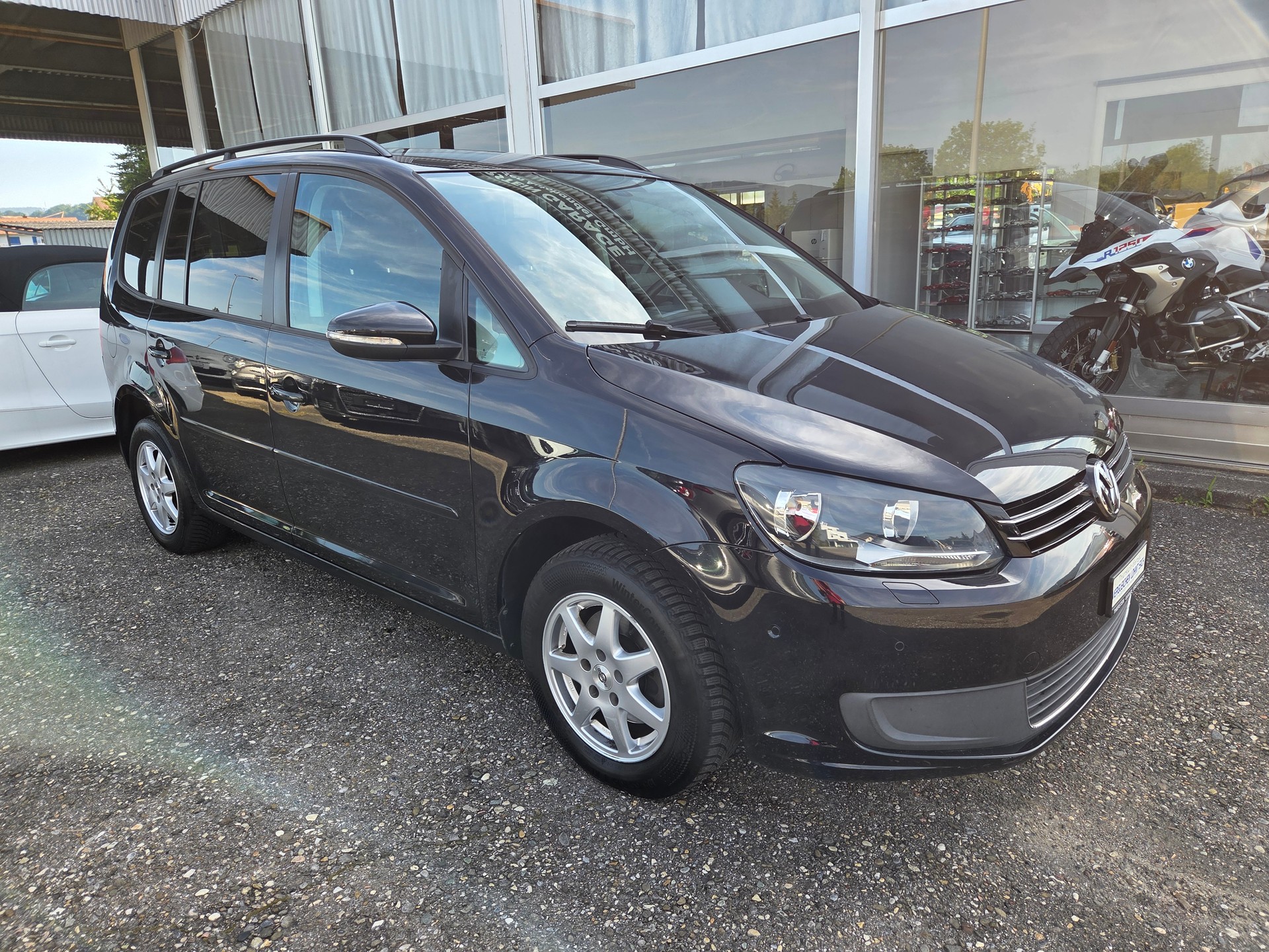 VW Touran 1.4 TSI Comfortline Ausführung 7 Sitzplätze-image-0
