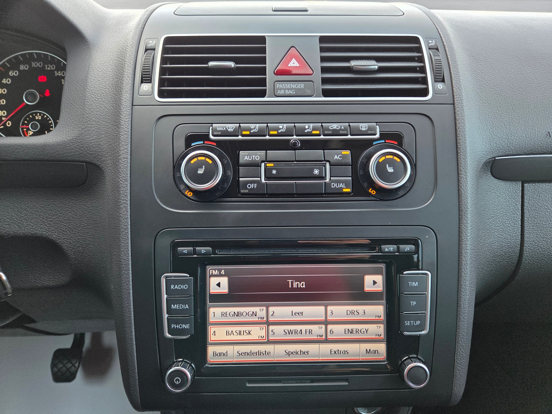 VW Touran 1.4 TSI Comfortline Ausführung 7 Sitzplätze-image-18