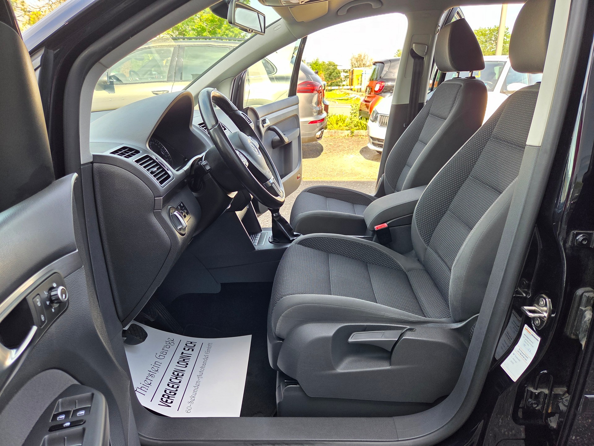 VW Touran 1.4 TSI Comfortline Ausführung 7 Sitzplätze-image-7