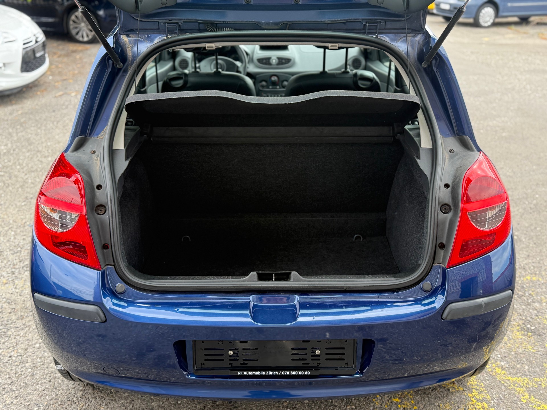 RENAULT Clio 1.2 16V Expression-image-8
