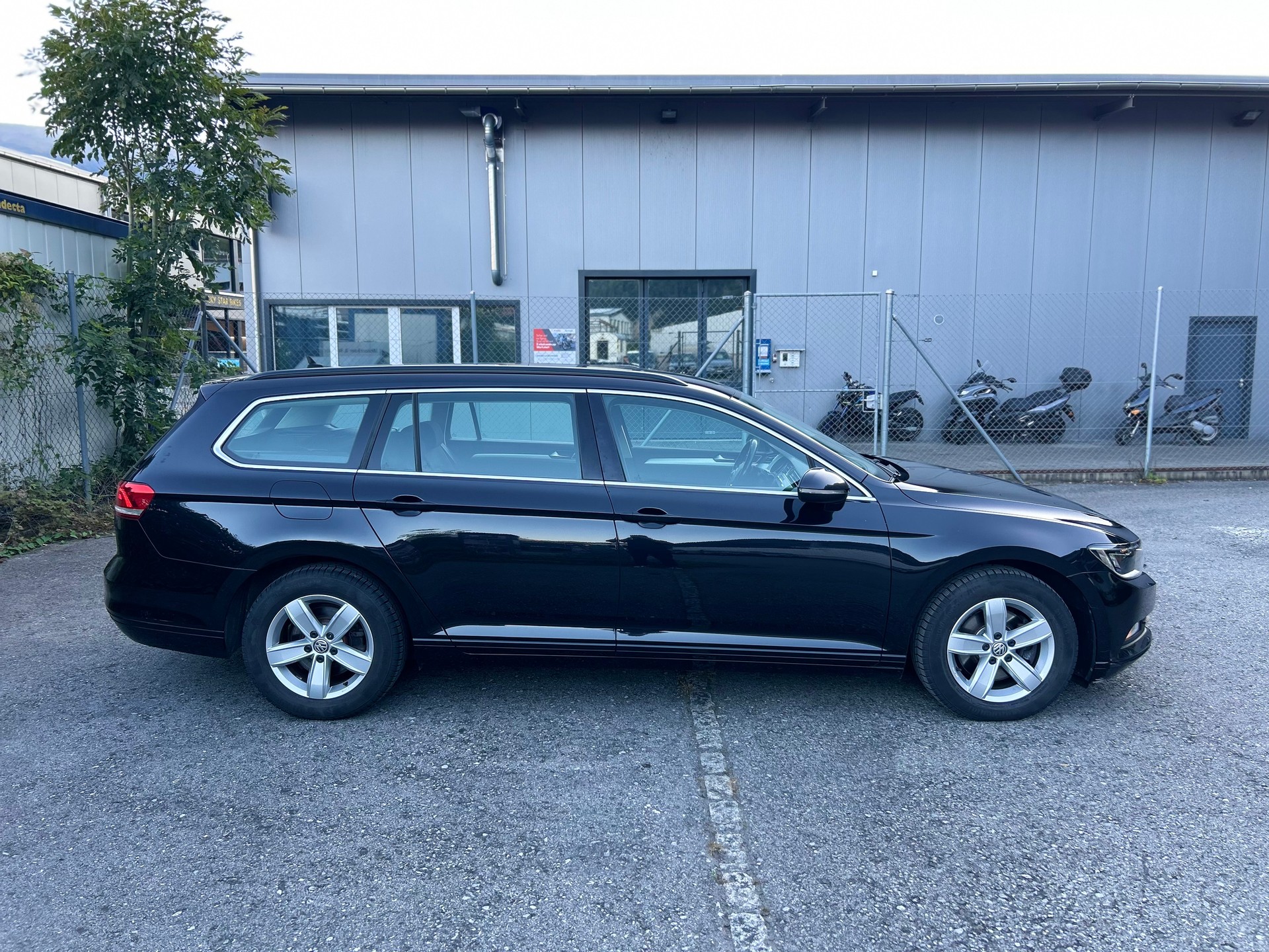 VW Passat Variant 2.0 TDI BMT Comfortline DSG-image-6