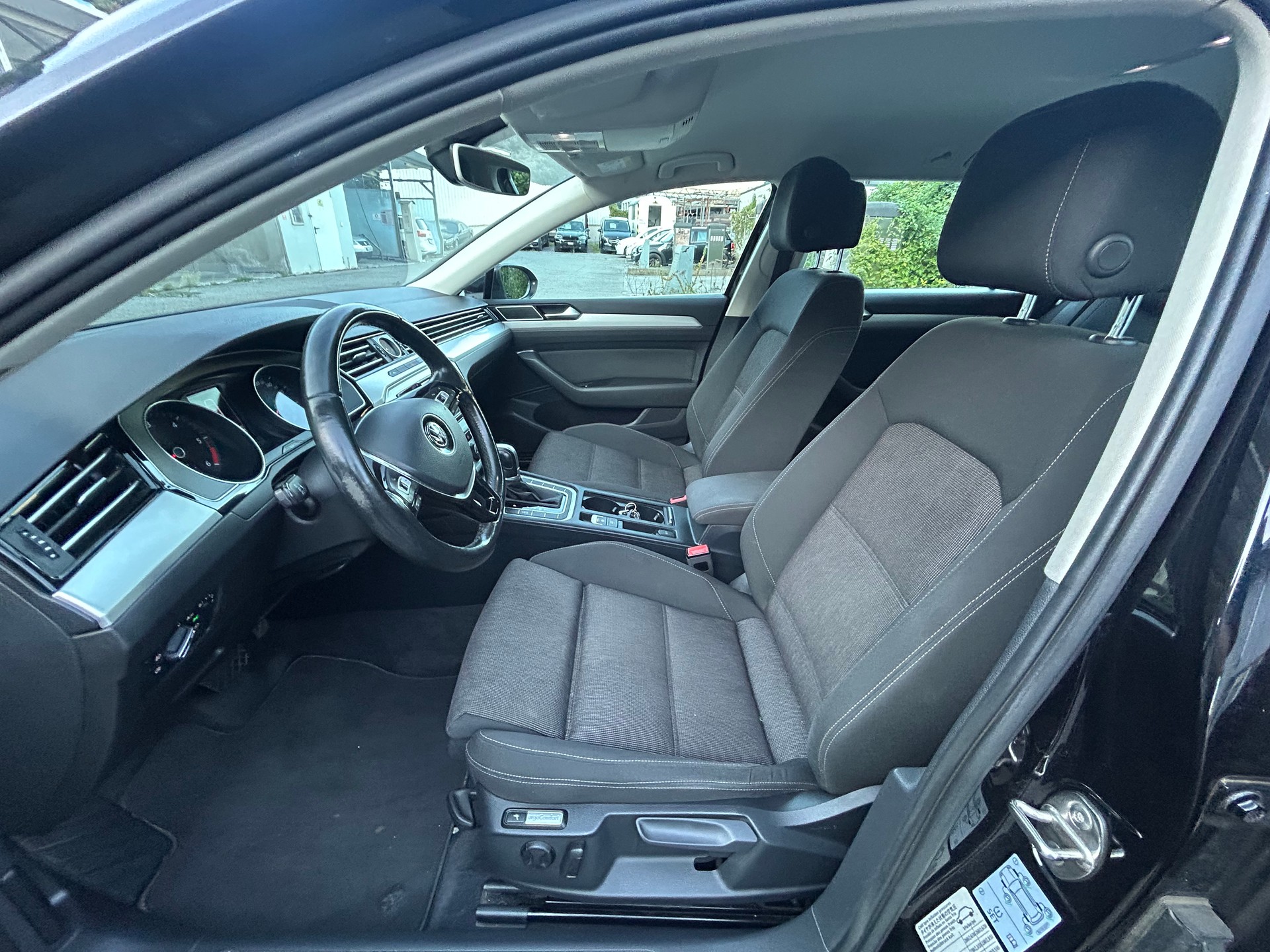 VW Passat Variant 2.0 TDI BMT Comfortline DSG-image-10
