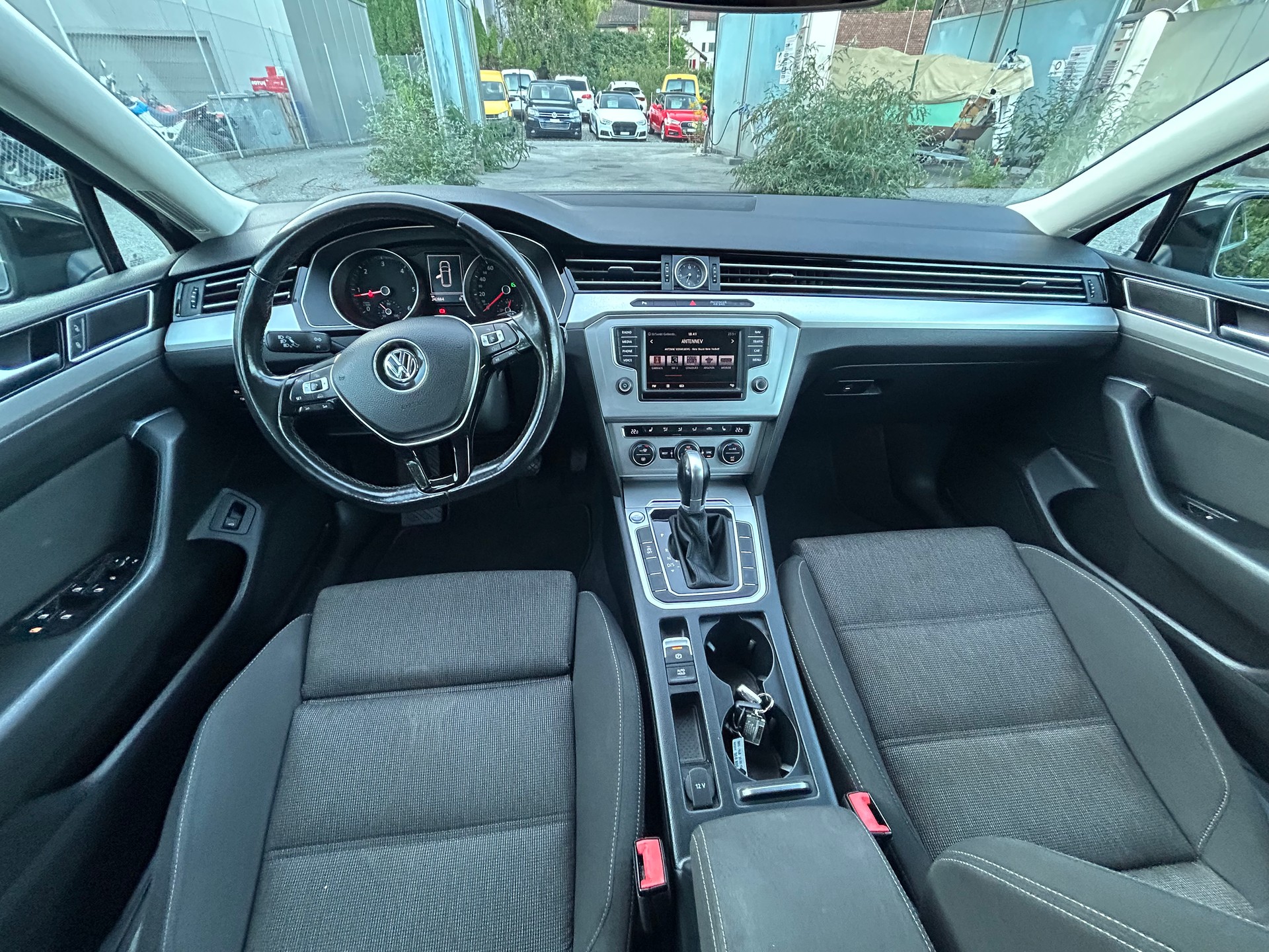 VW Passat Variant 2.0 TDI BMT Comfortline DSG-image-8