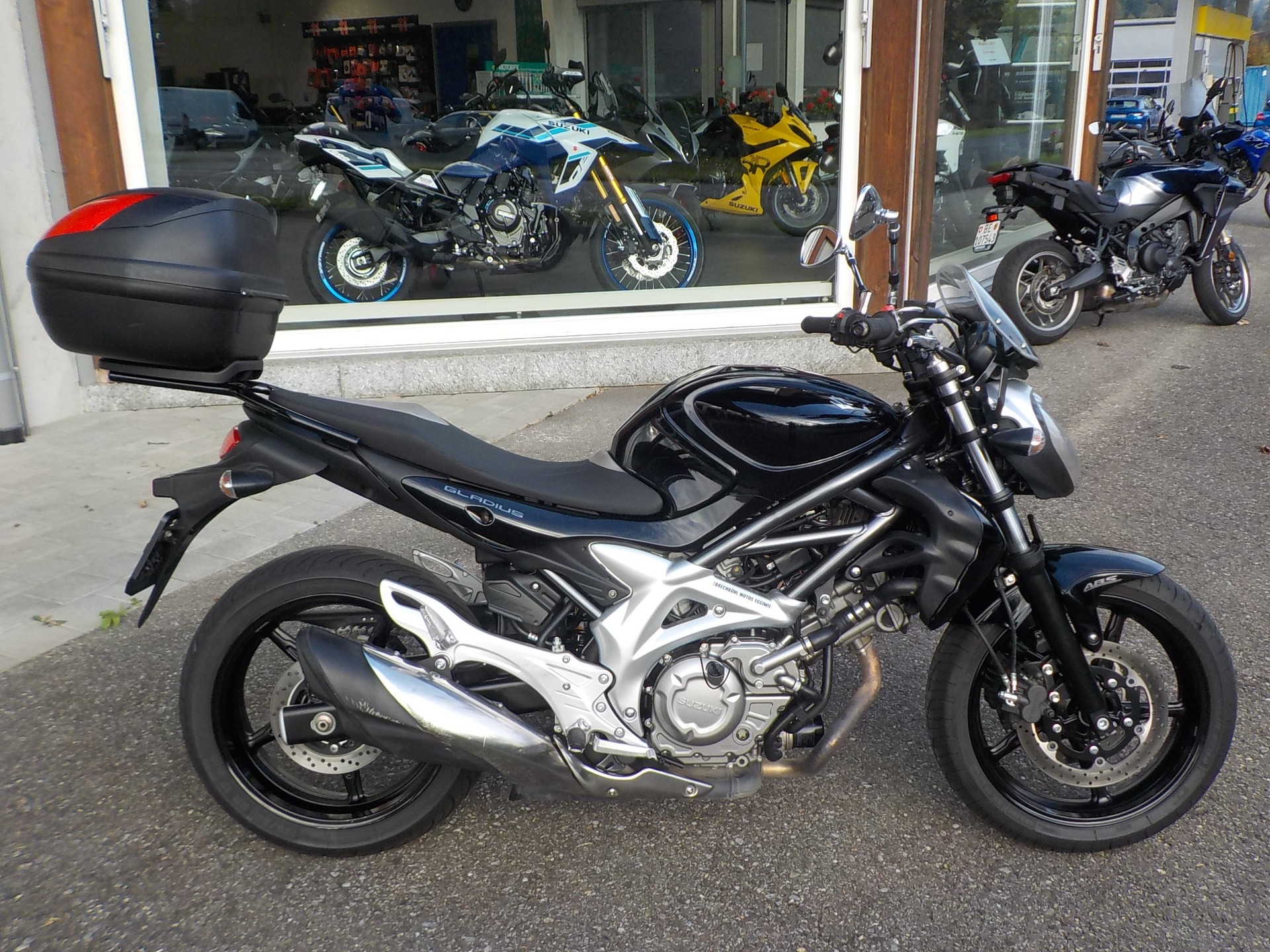 SUZUKI SFV 650 Gladius ABS-image-6