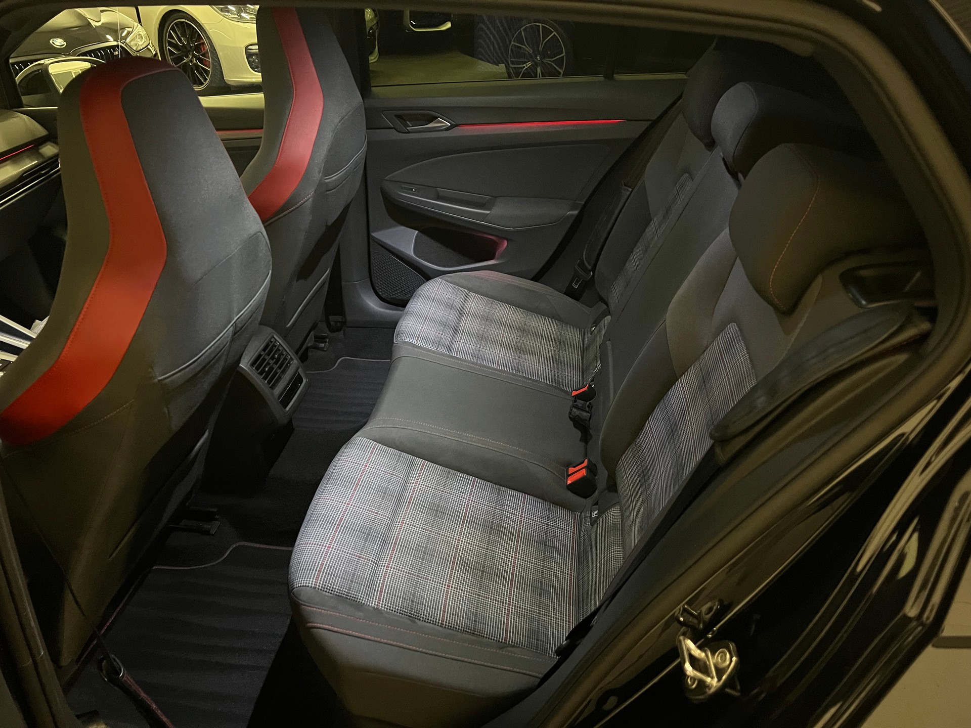 VW Golf 2.0 TSI GTI DSG-image-21
