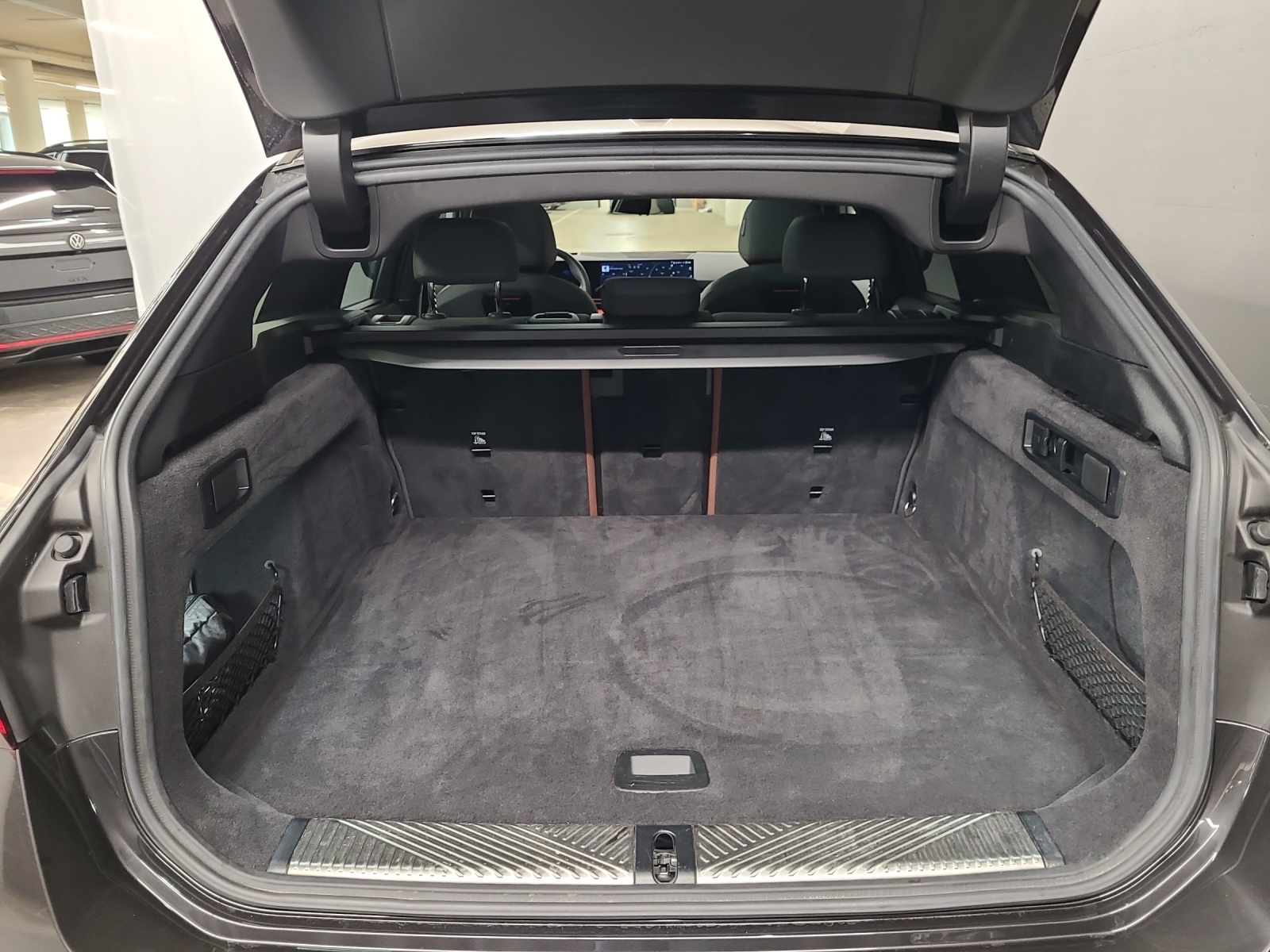 BMW i5 G61 Touring M60 xDrive-image-10