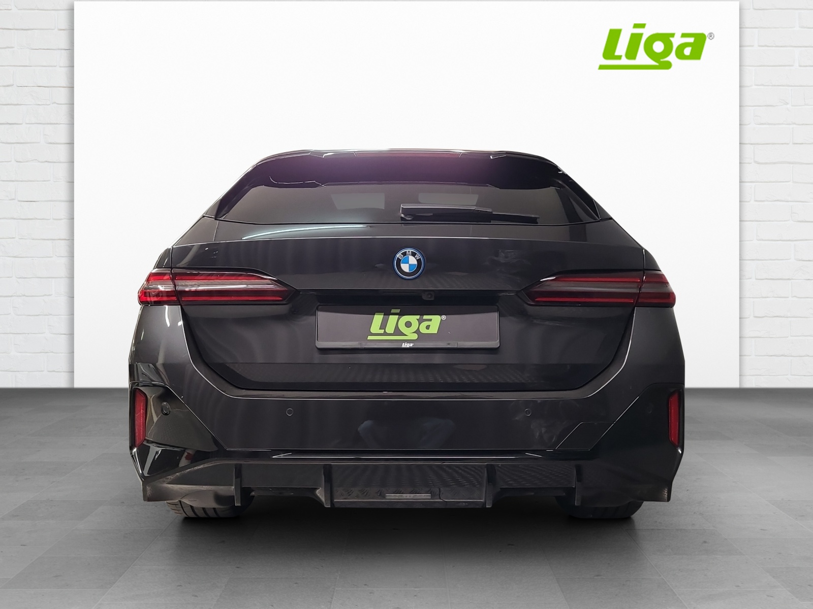 BMW i5 G61 Touring M60 xDrive-image-4