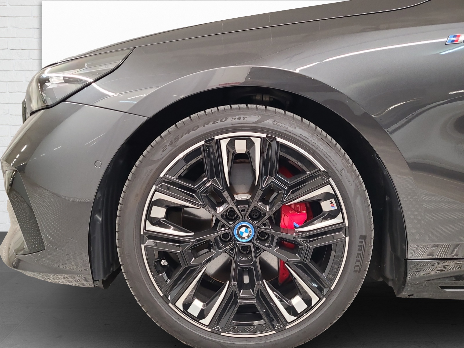 BMW i5 G61 Touring M60 xDrive-image-5