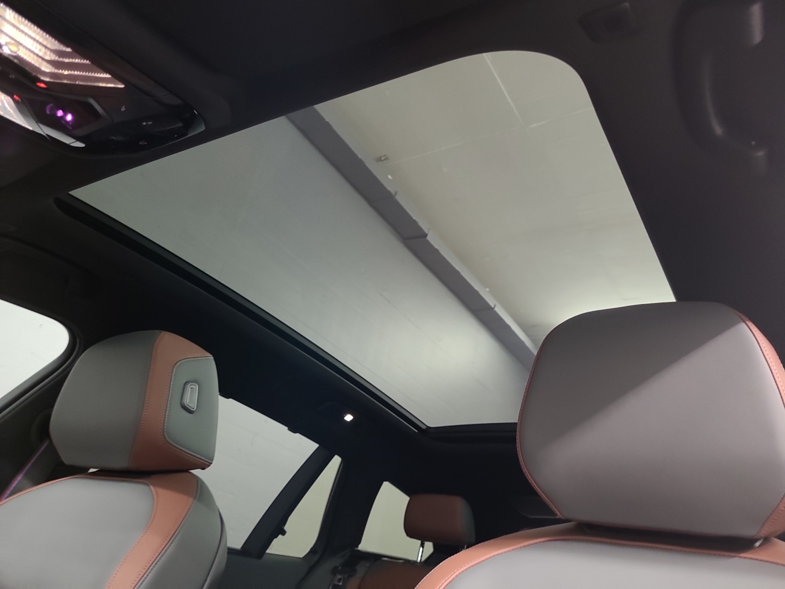 BMW i5 G61 Touring M60 xDrive-image-14