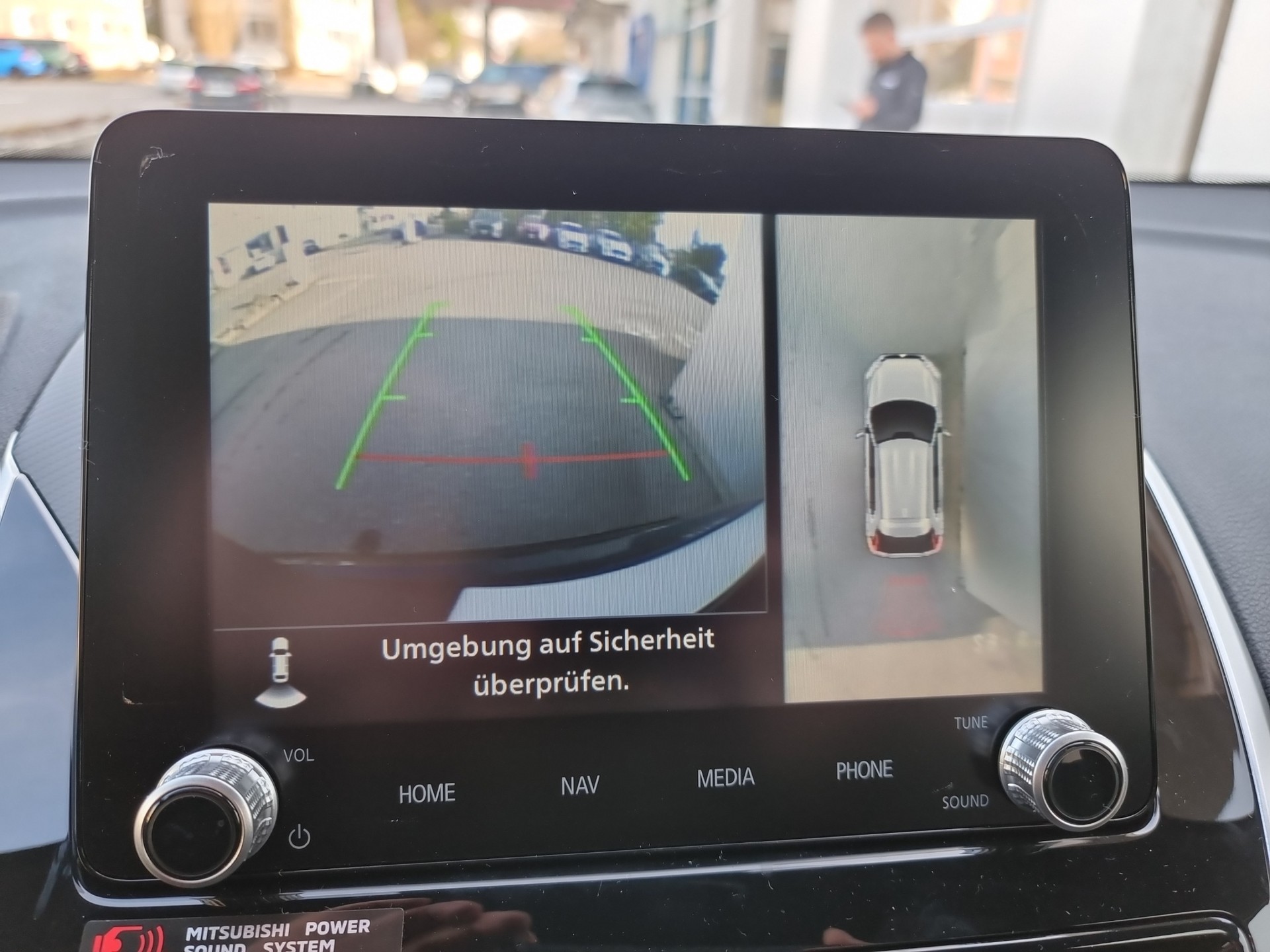 MITSUBISHI Eclipse Cross 2.4 PHEV Intense 4x4-image-7