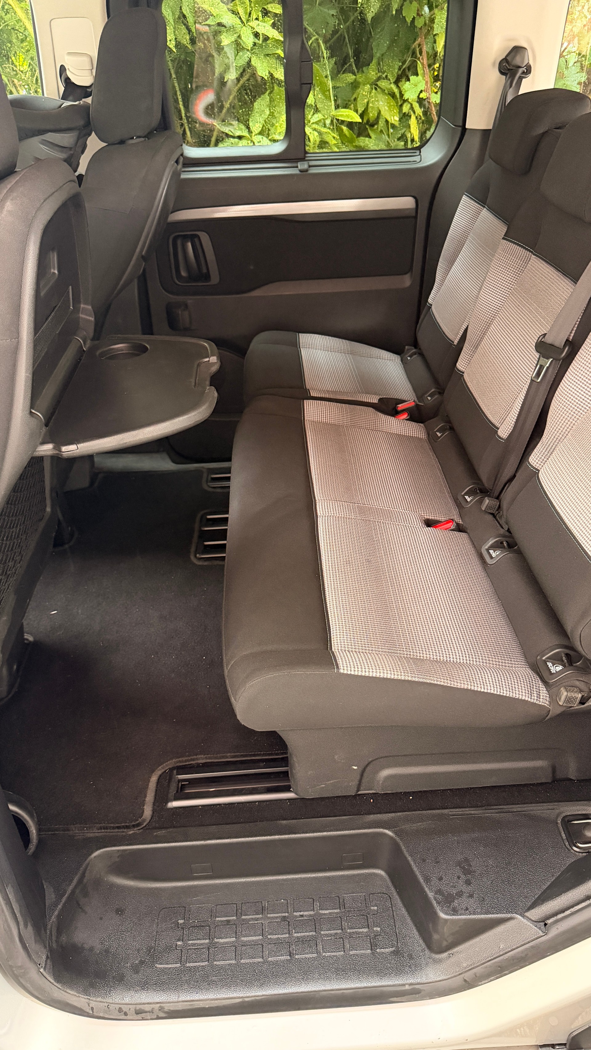 CITROEN Spacetourer 2.0 BlueHDi Feel S (kurz)-image-4