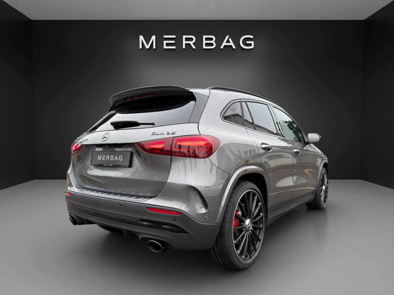 MERCEDES-BENZ GLA AMG 35 4Matic 8G-DCT-image-2