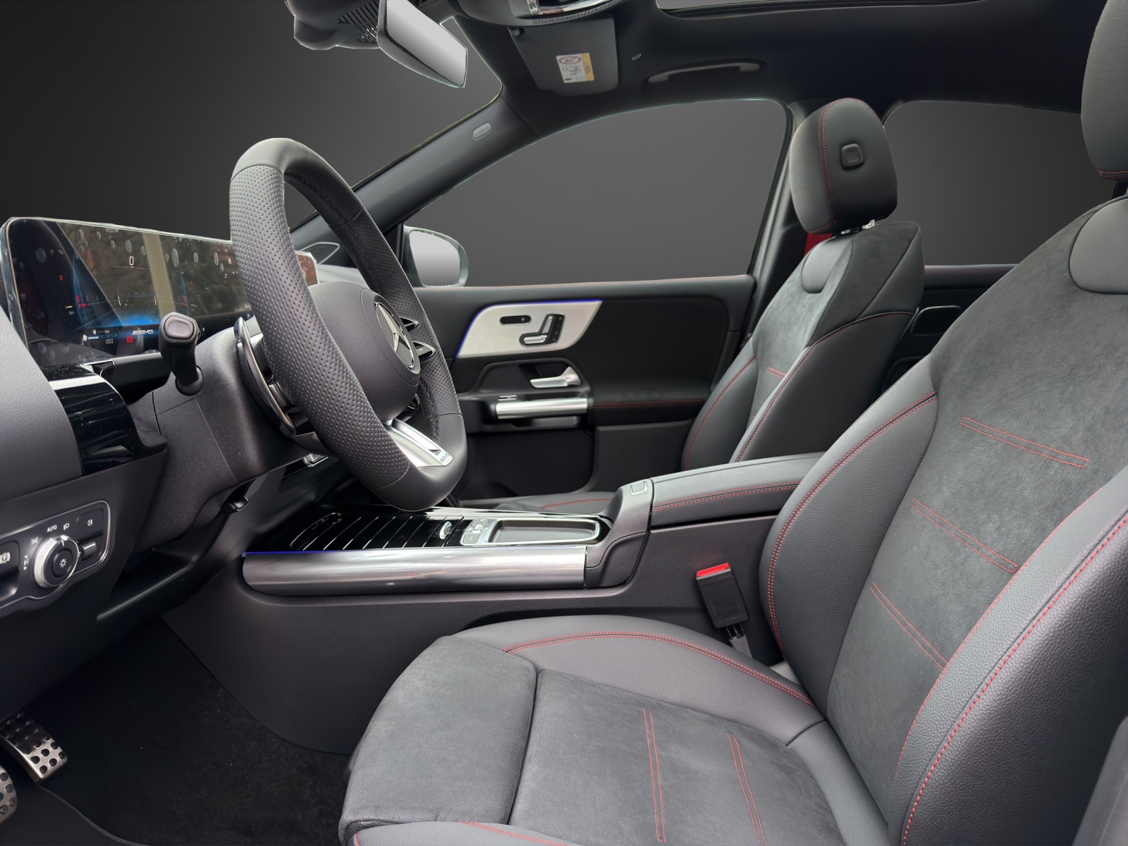 MERCEDES-BENZ GLA AMG 35 4Matic 8G-DCT-image-9
