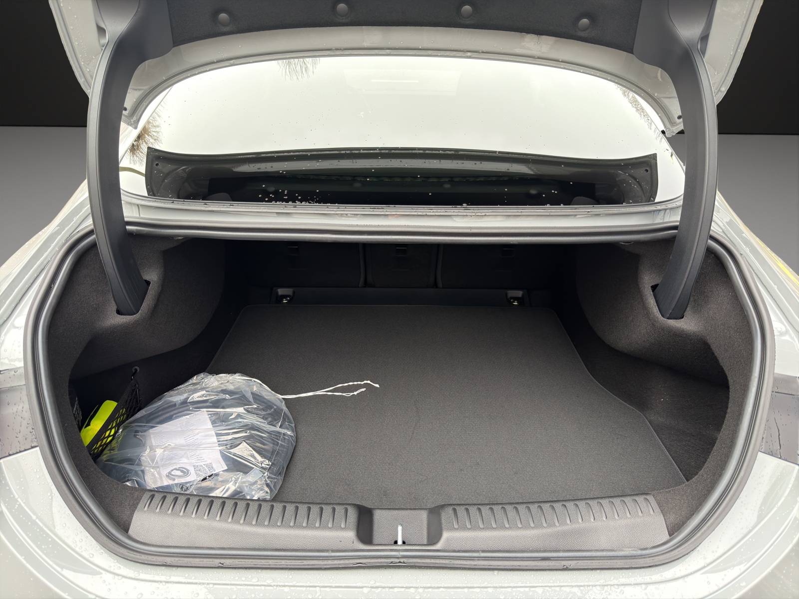 MERCEDES-BENZ CLA 350 4 Matic 85 kWh EQ-image-13