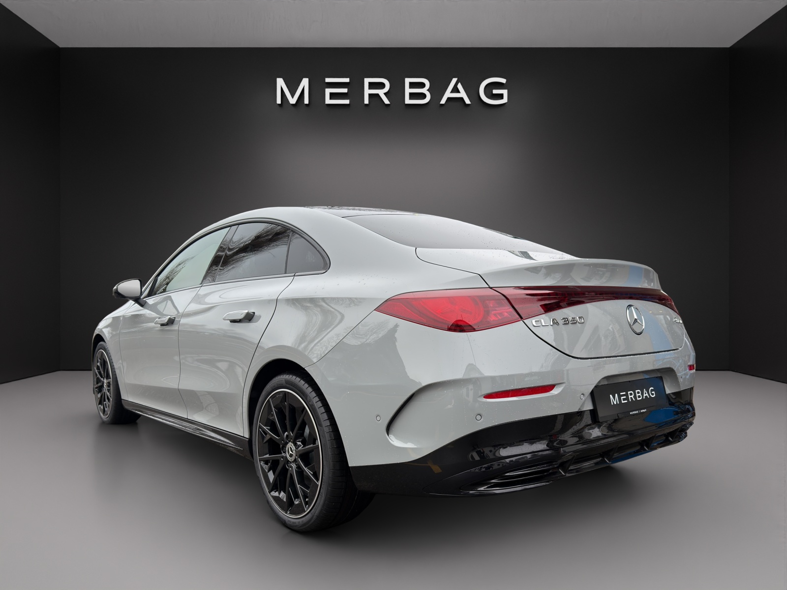 MERCEDES-BENZ CLA 350 4 Matic 85 kWh EQ-image-4