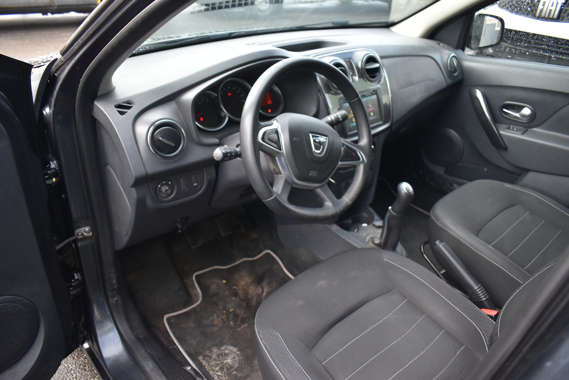 DACIA Sandero TCe 90 Comfort-image-1