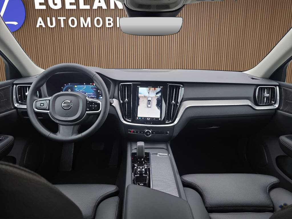VOLVO V60 2.0 B4 Plus Dark-image-11