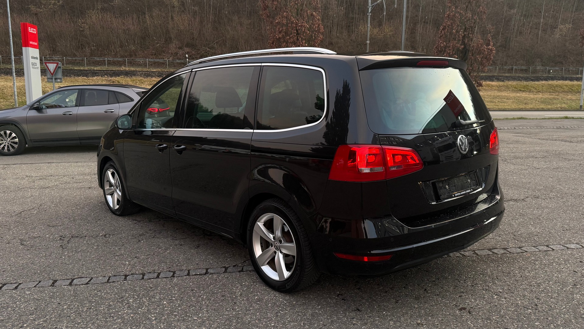 VW SHARAN-image-2