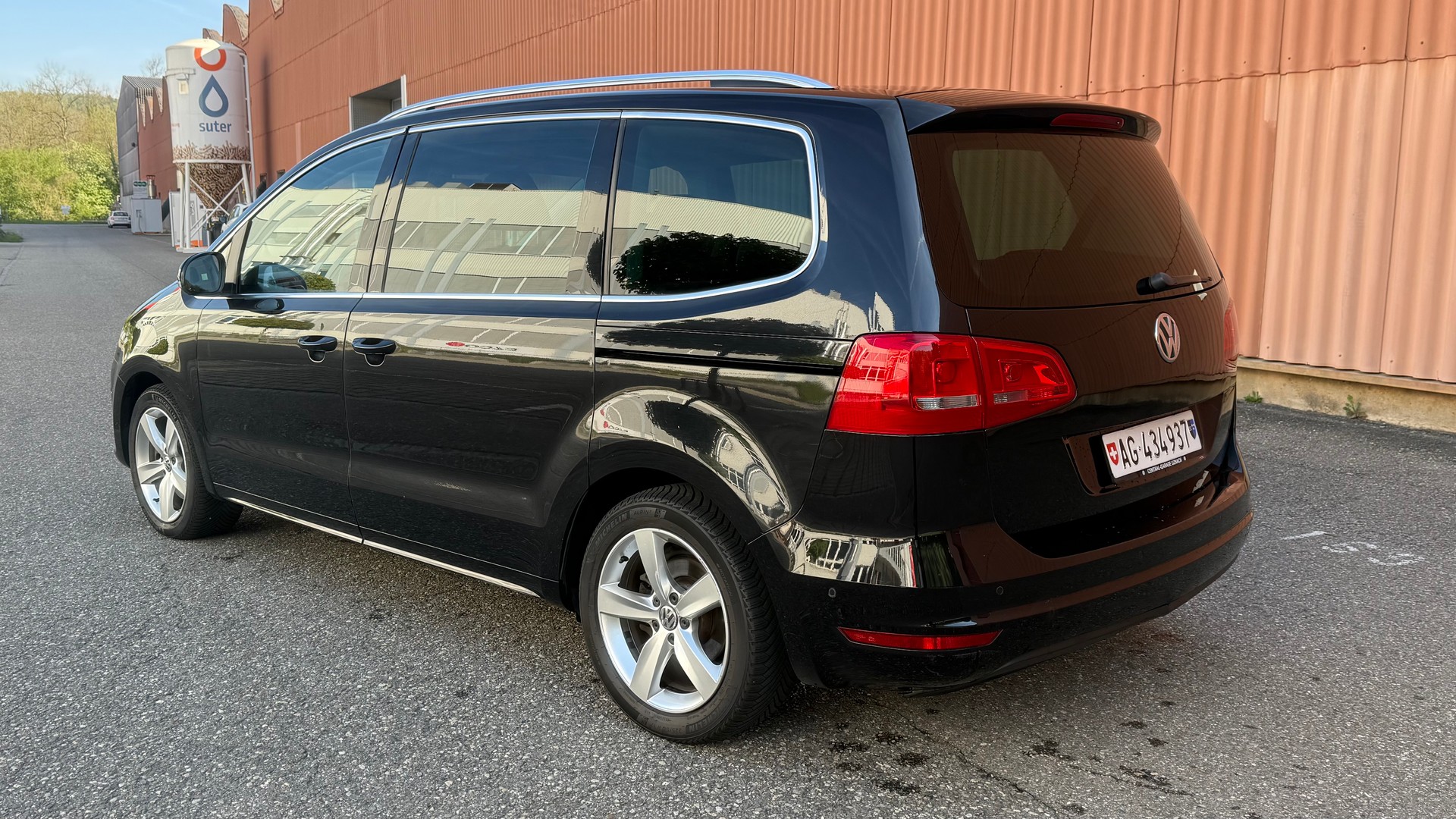 VW SHARAN-image-6