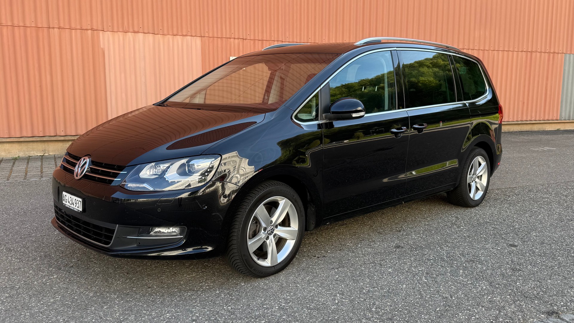 VW SHARAN